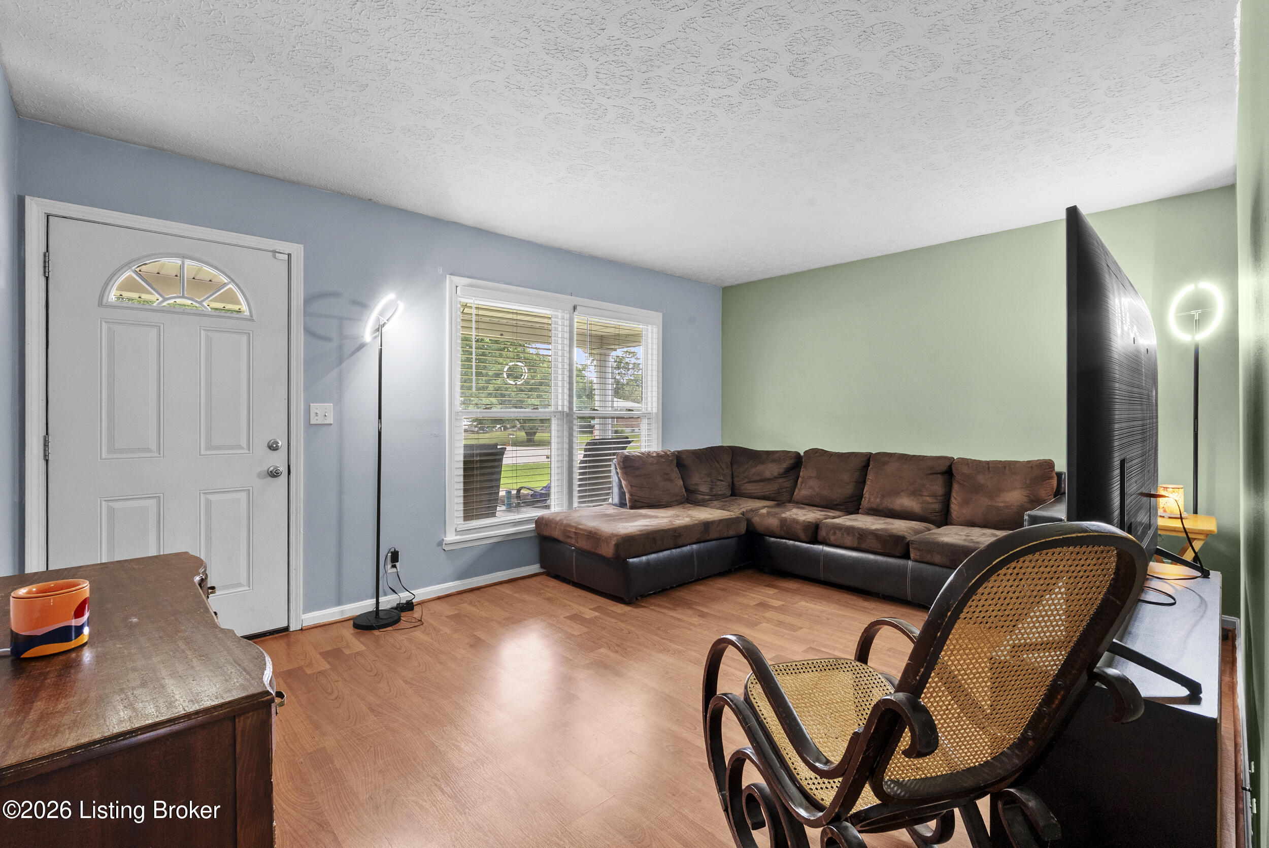 106 Wyndingbrook Dr Property Photo 6