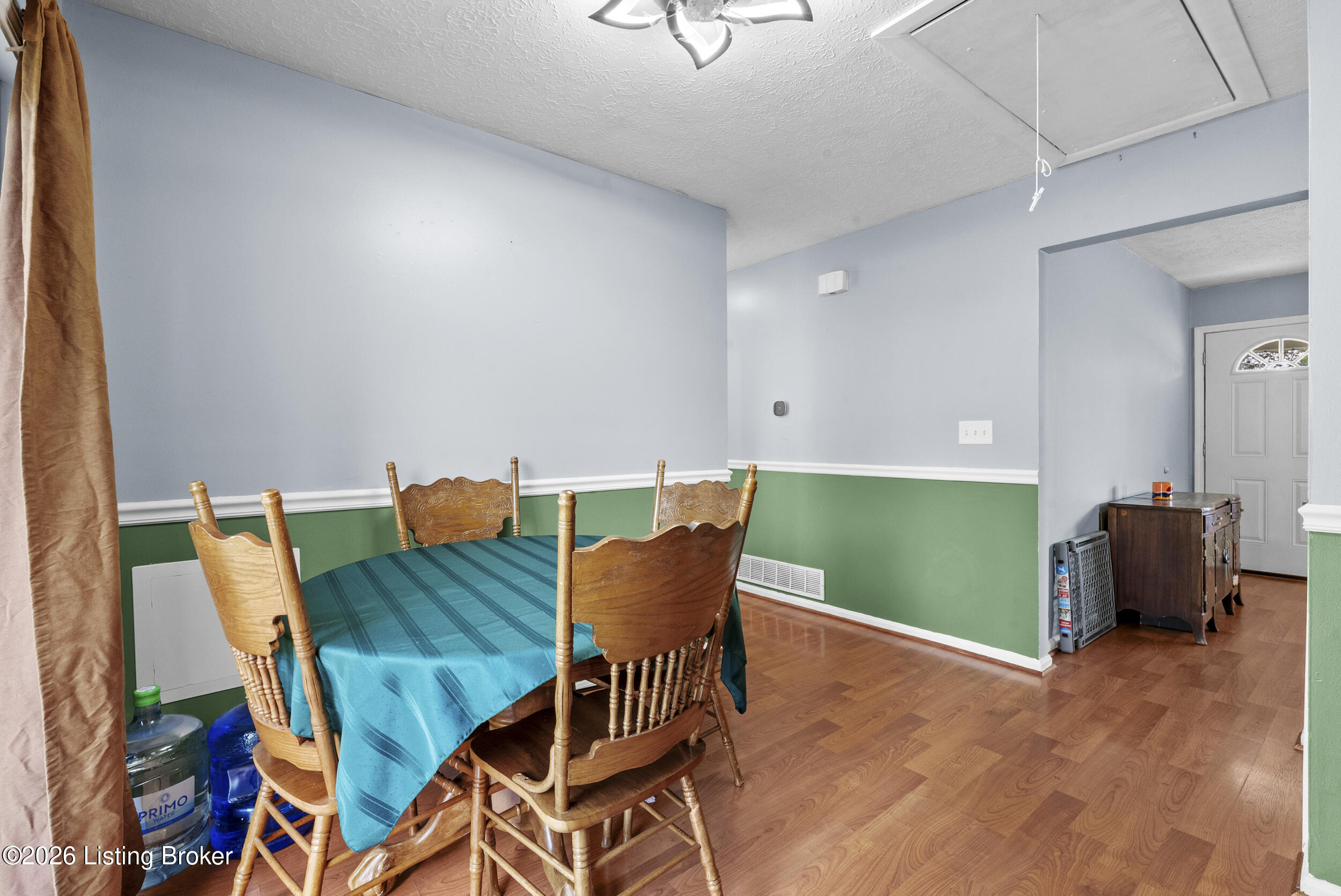 106 Wyndingbrook Dr Property Photo 8