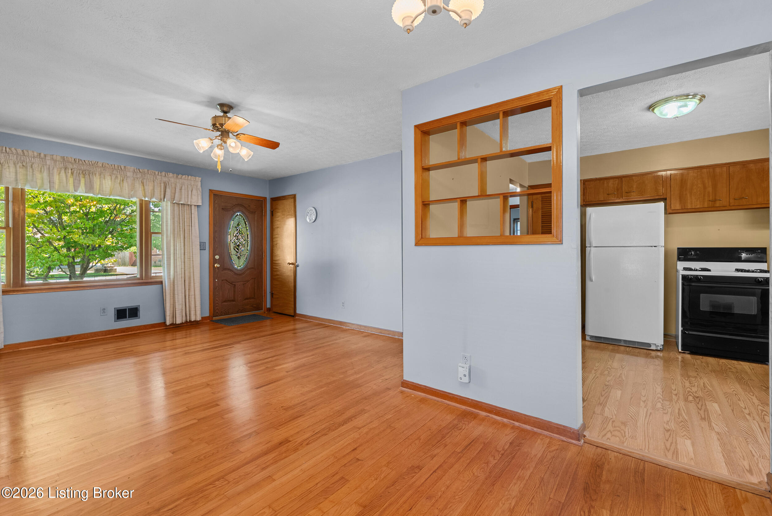 8204 Bost Ln Property Photo 9