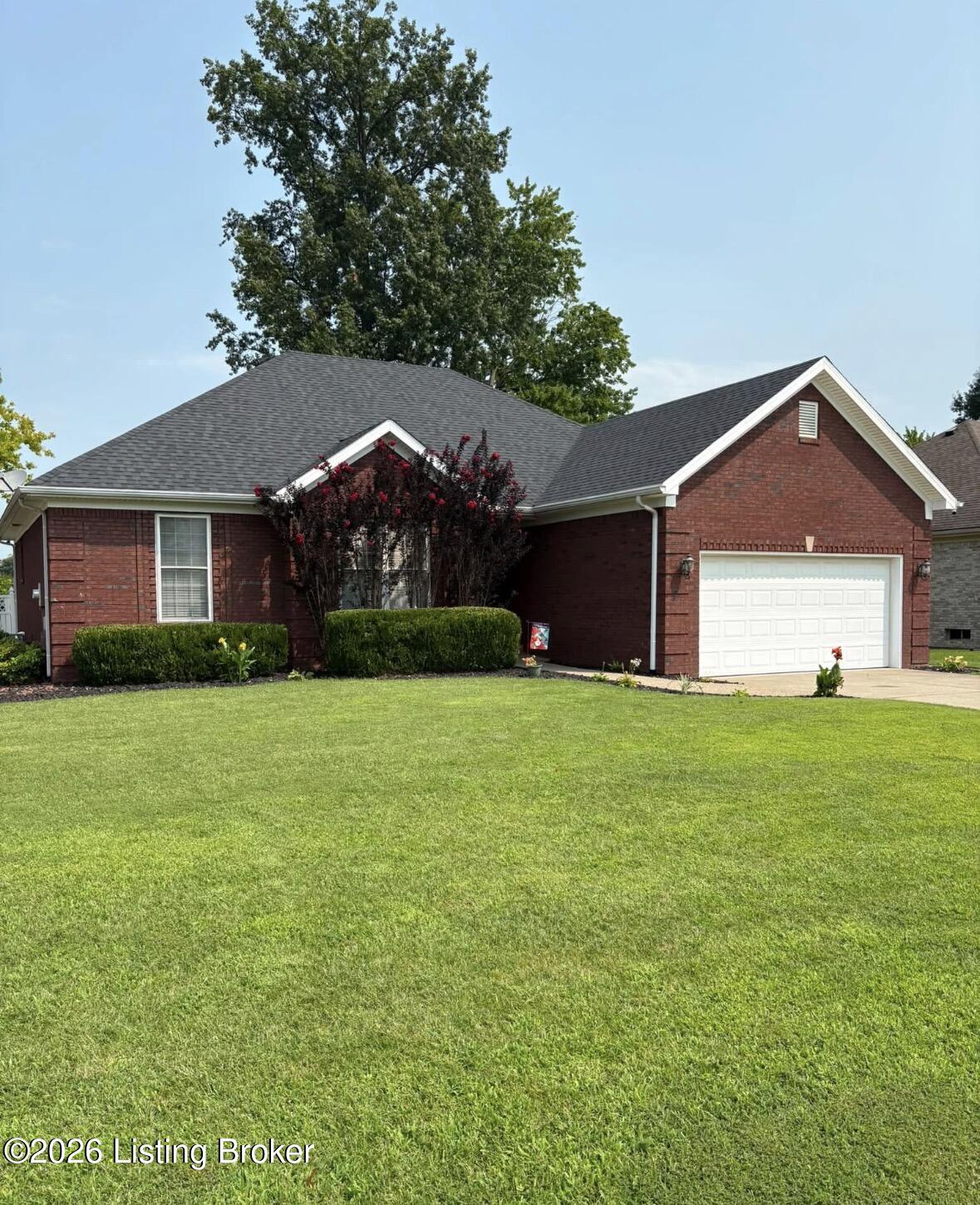 853 Shady Brook Ln Property Photo 1
