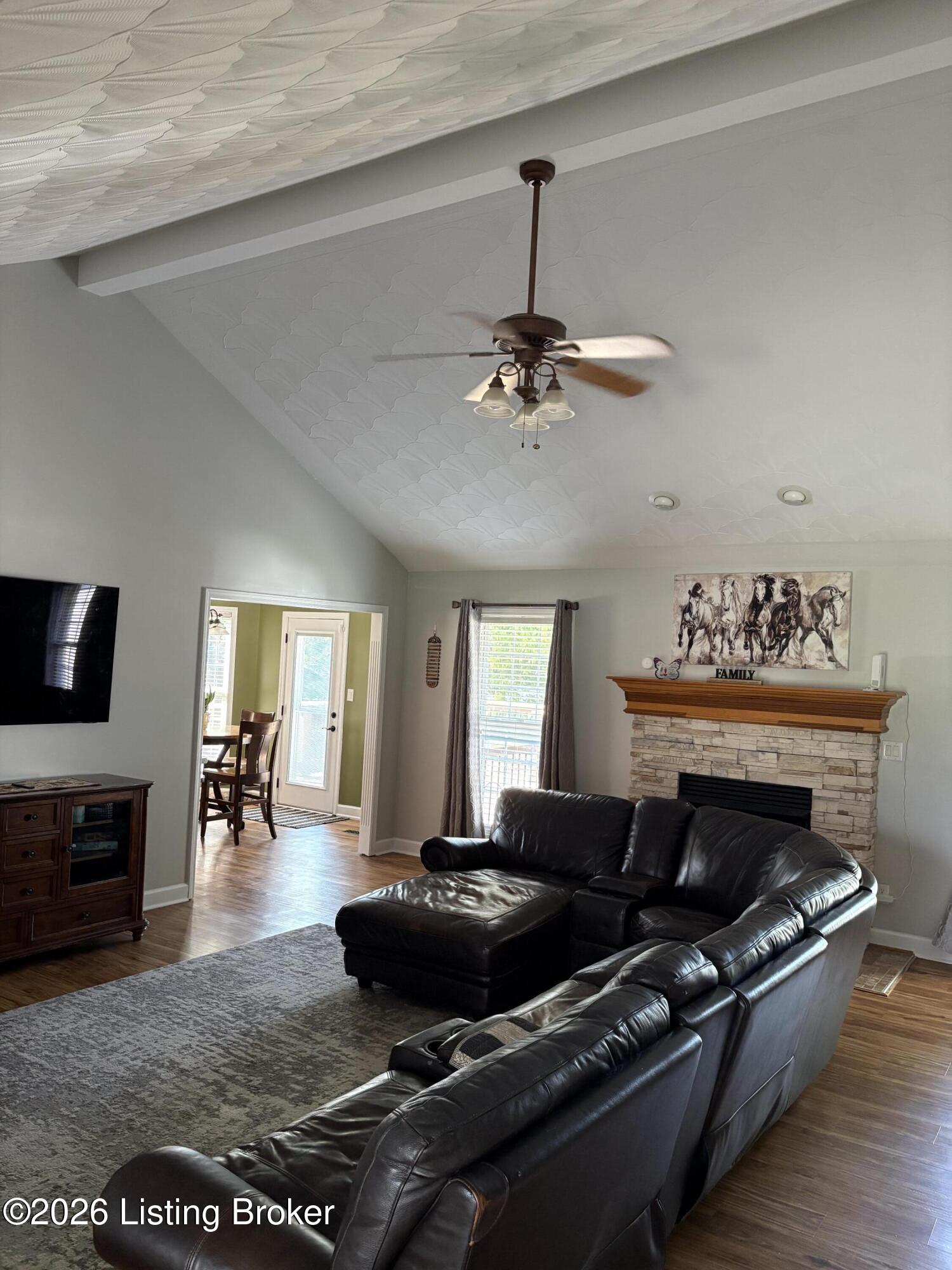 853 Shady Brook Ln Property Photo 13