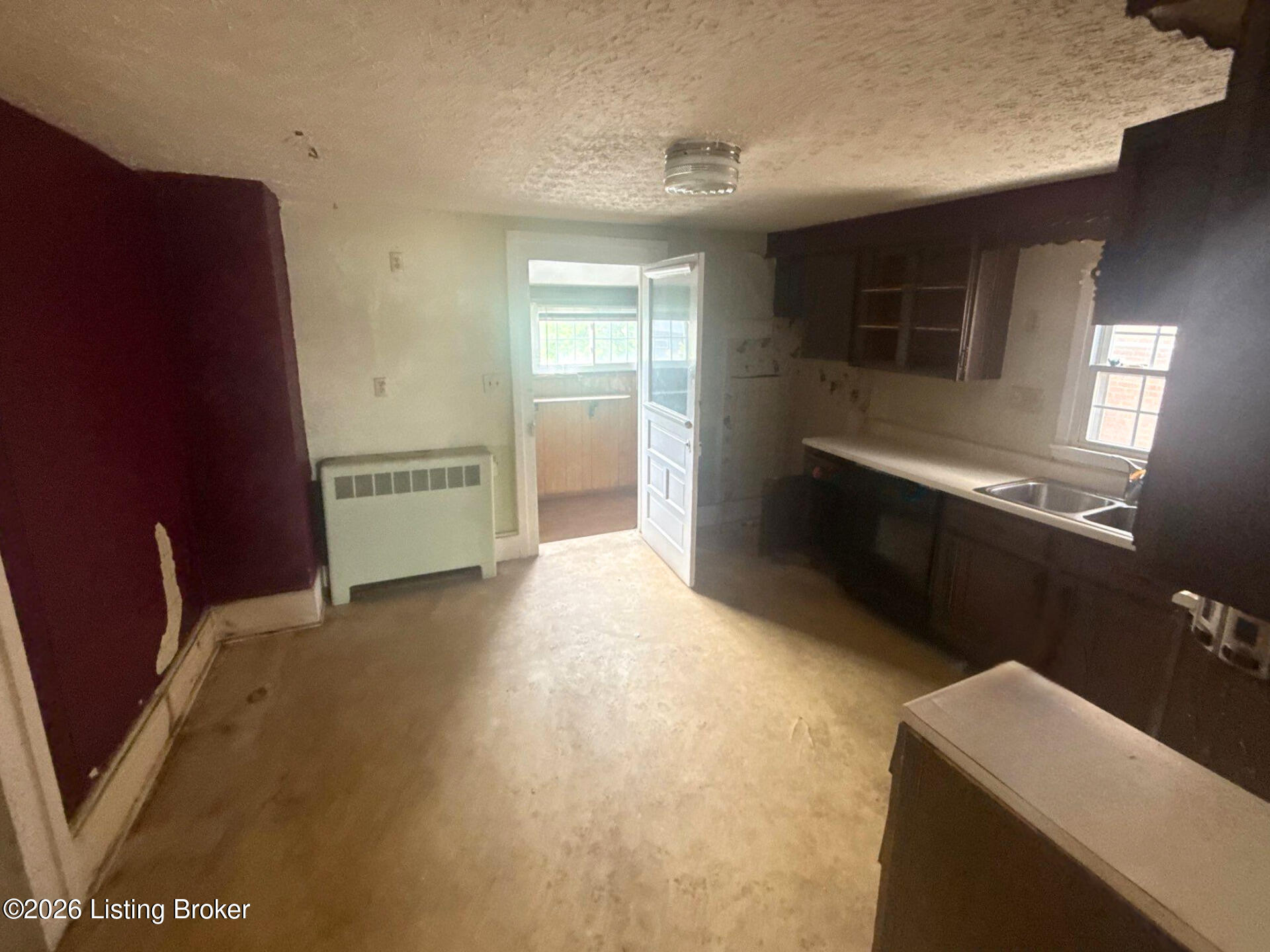 103 Springfield Rd Property Photo 4