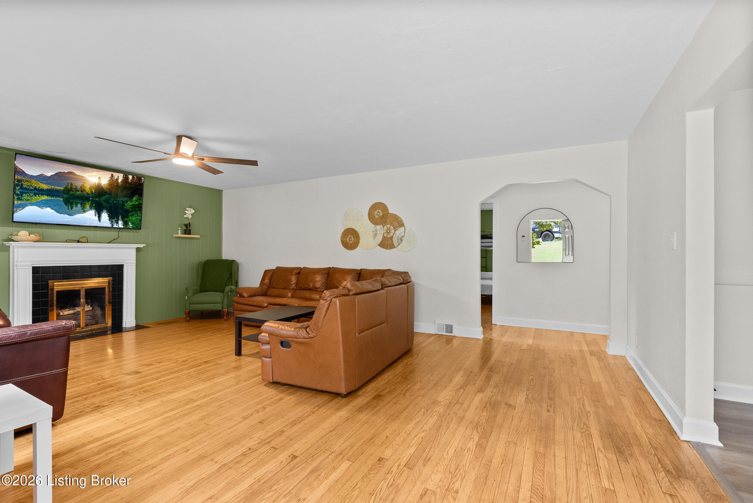 5334 Westhall Ave Property Photo 6