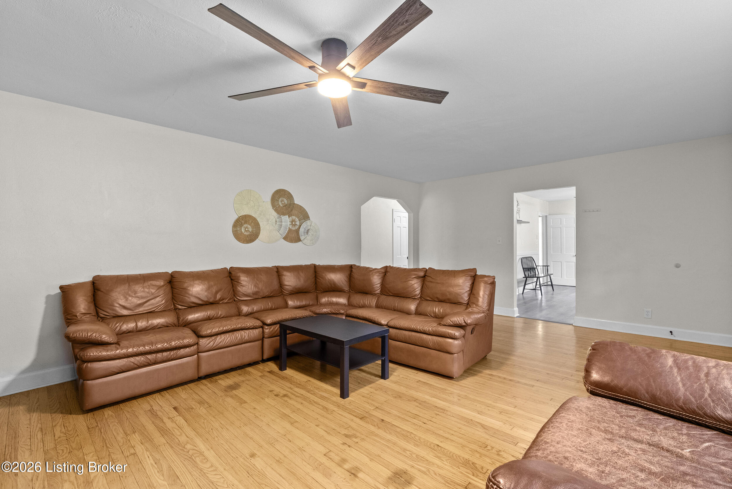 5334 Westhall Ave Property Photo 7