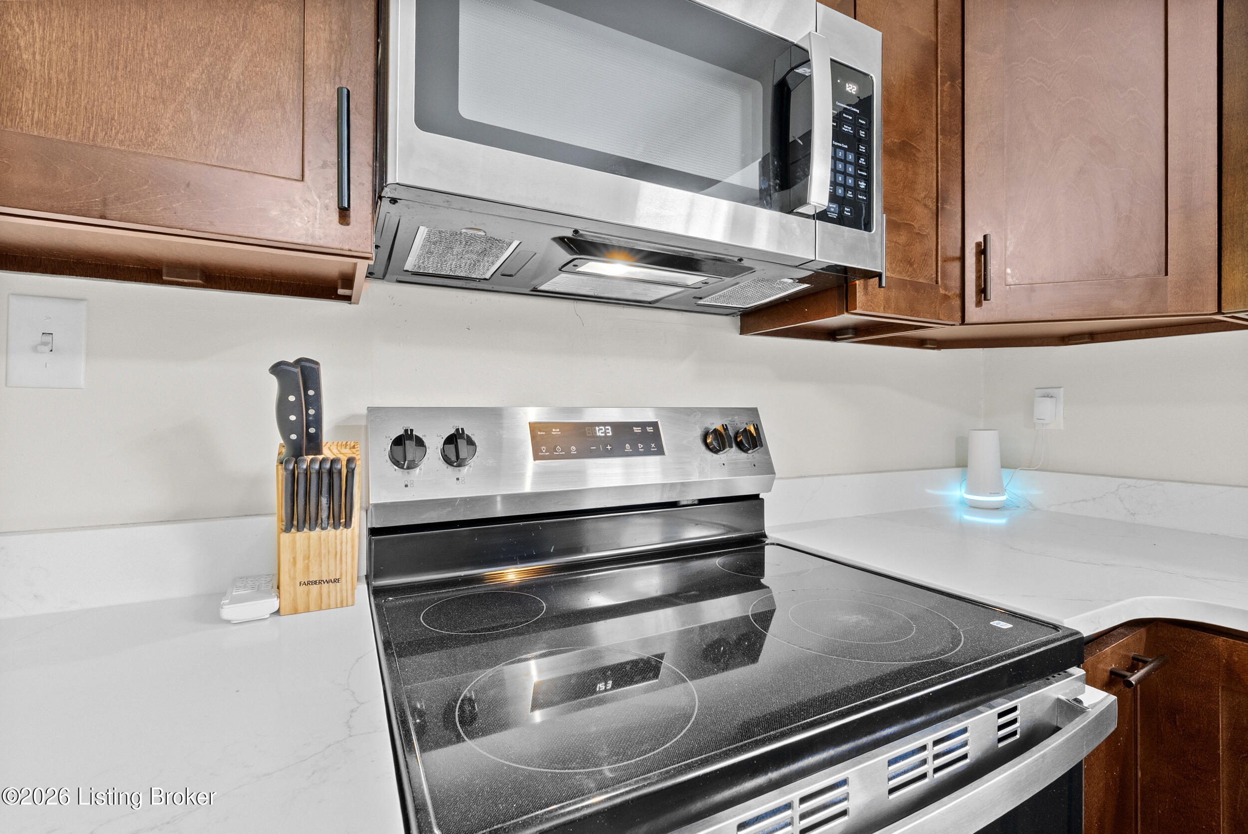 5334 Westhall Ave Property Photo 11