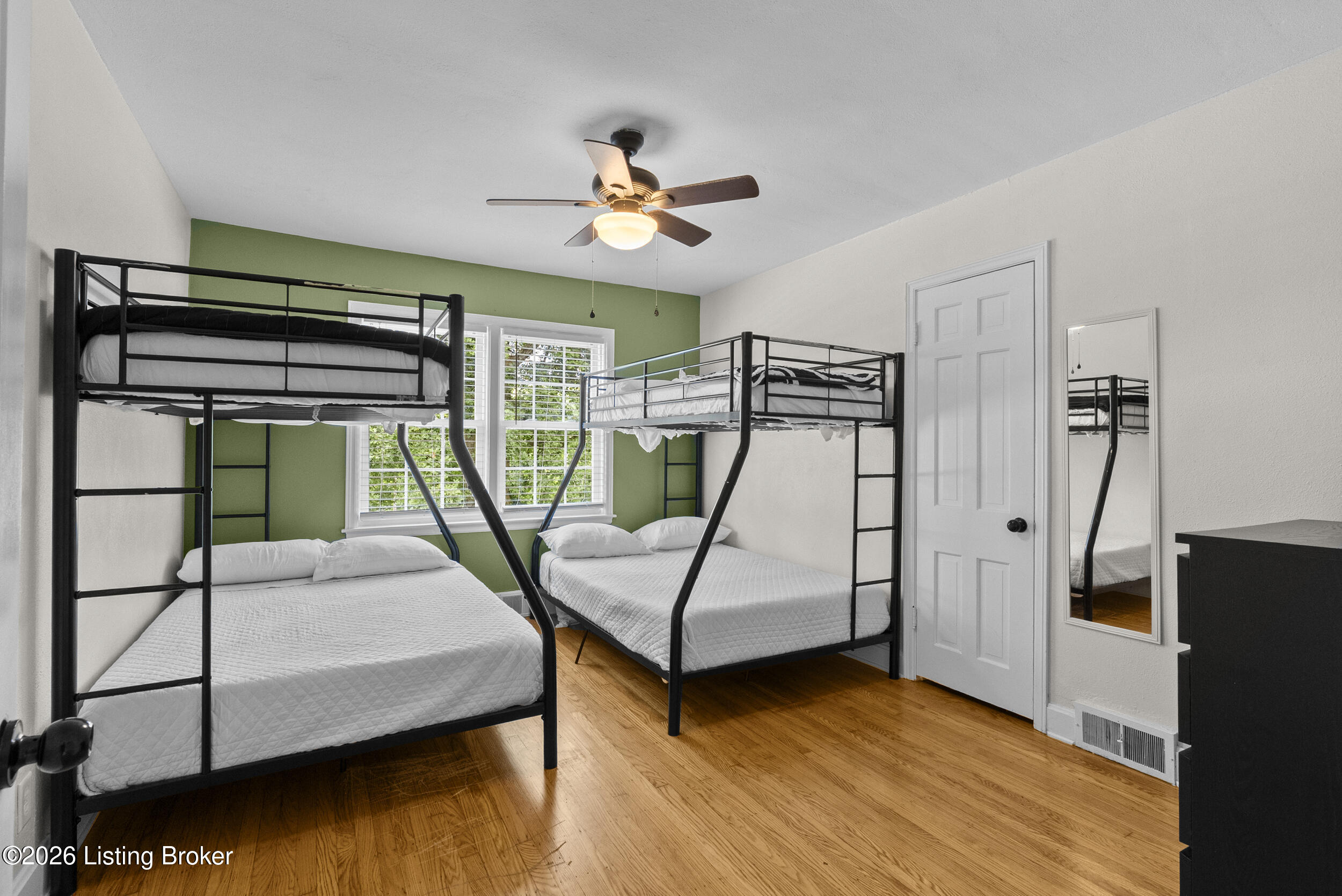 5334 Westhall Ave Property Photo 17