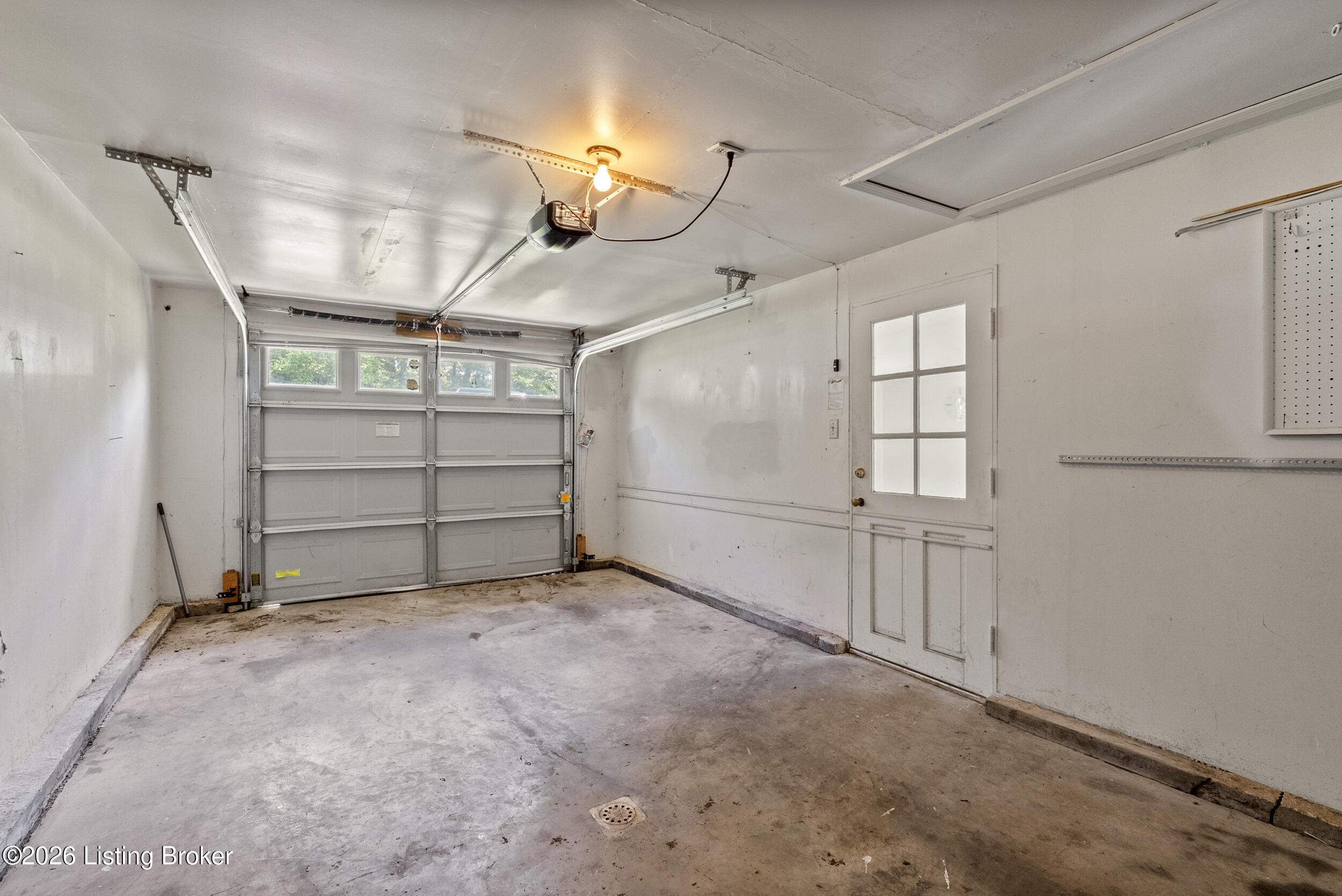 5334 Westhall Ave Property Photo 27