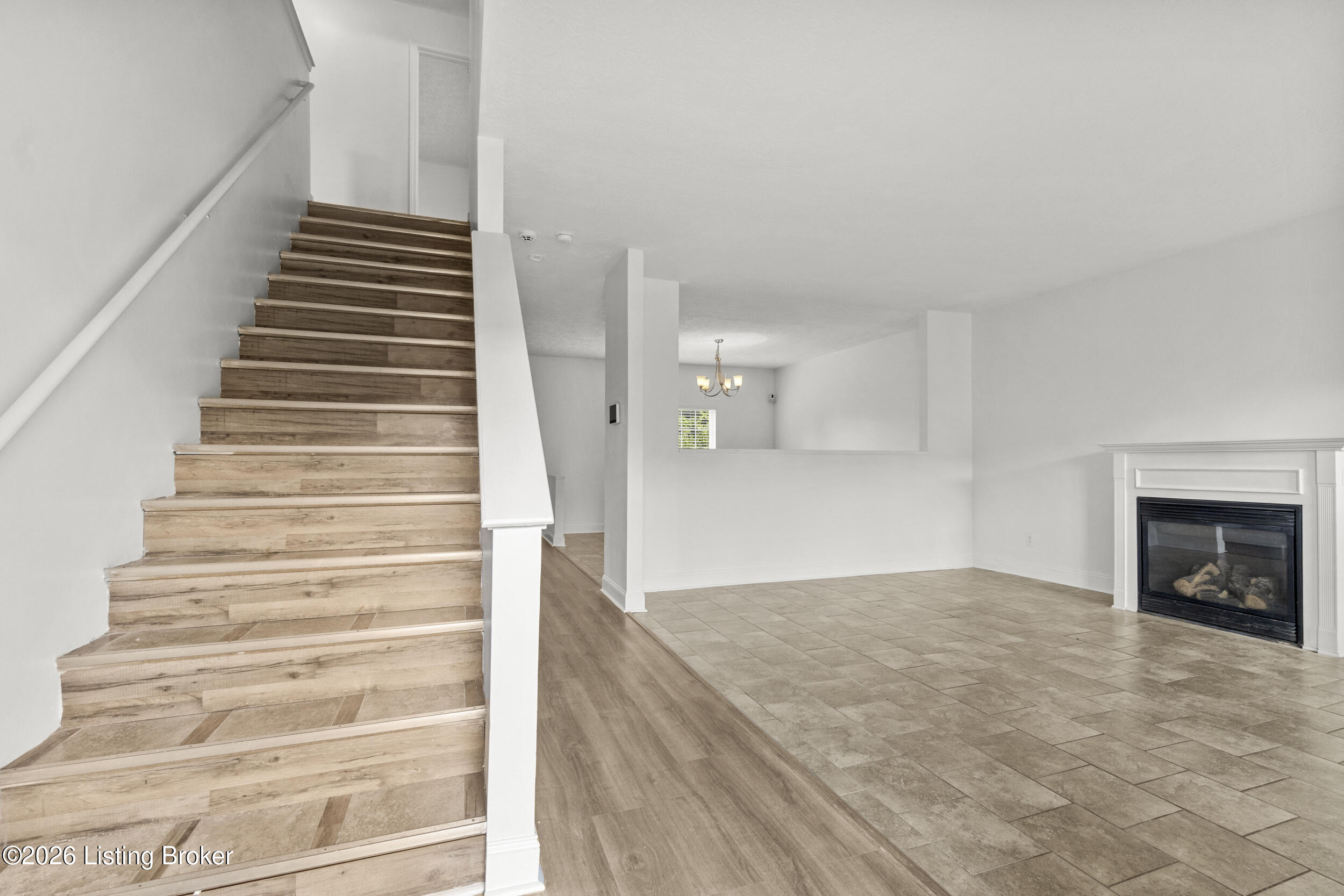 10612 Evanwood Dr Property Photo 6