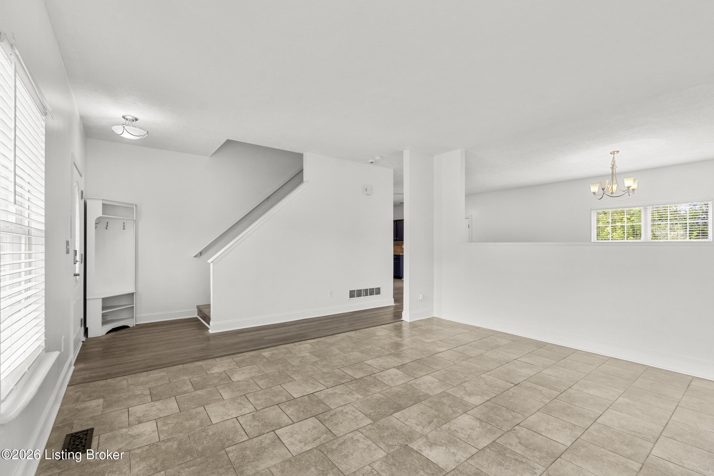 10612 Evanwood Dr Property Photo 8