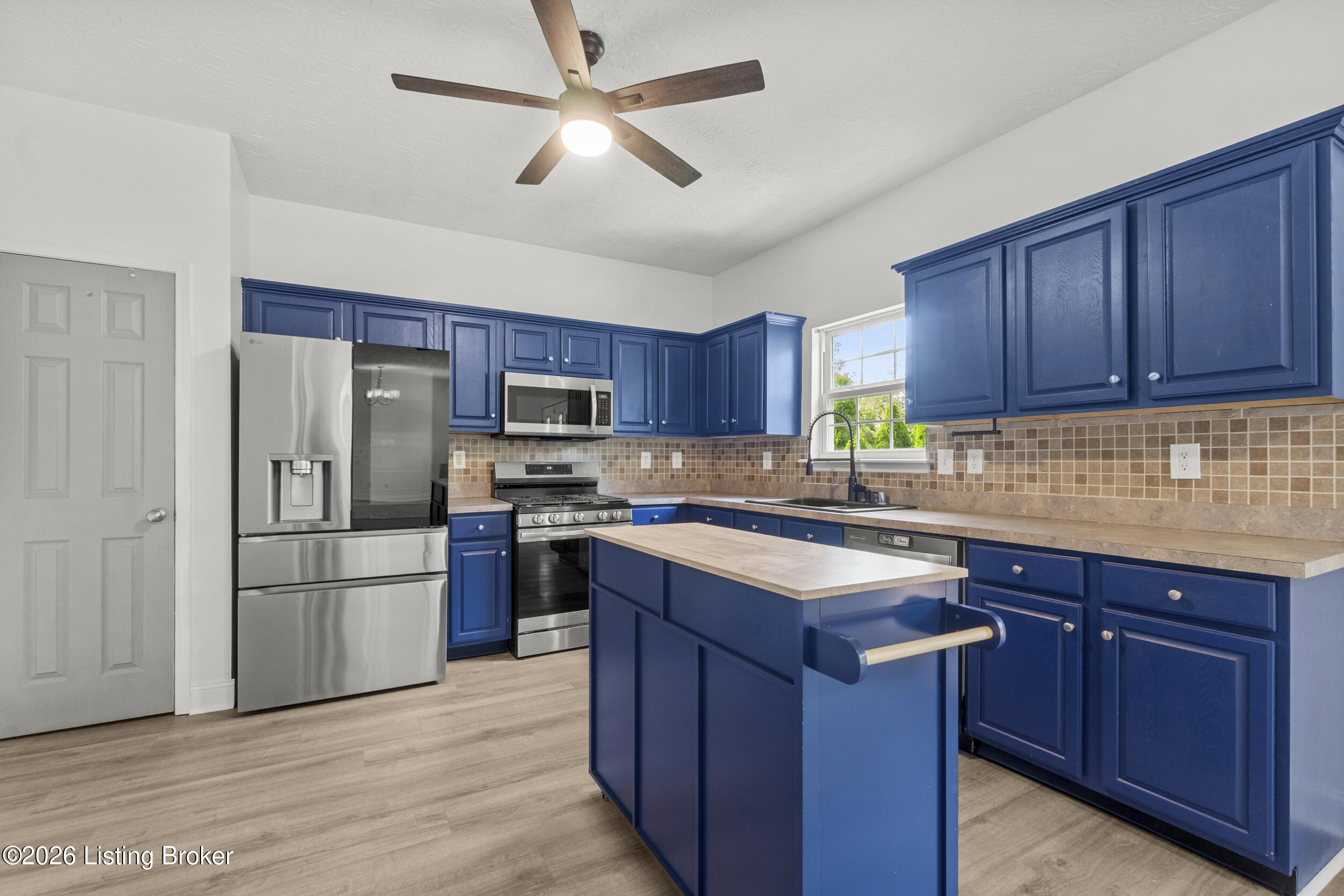 10612 Evanwood Dr Property Photo 13