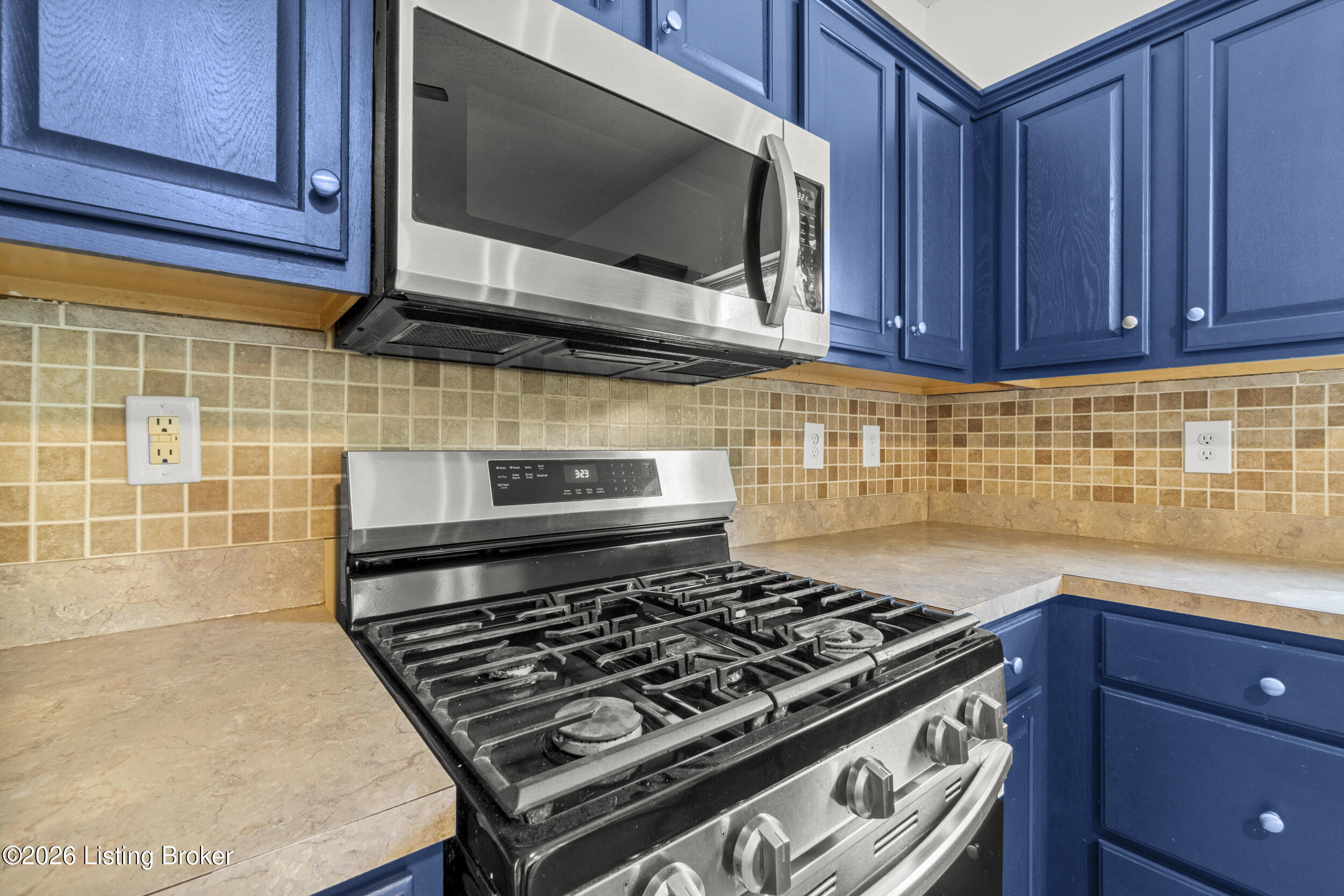 10612 Evanwood Dr Property Photo 16