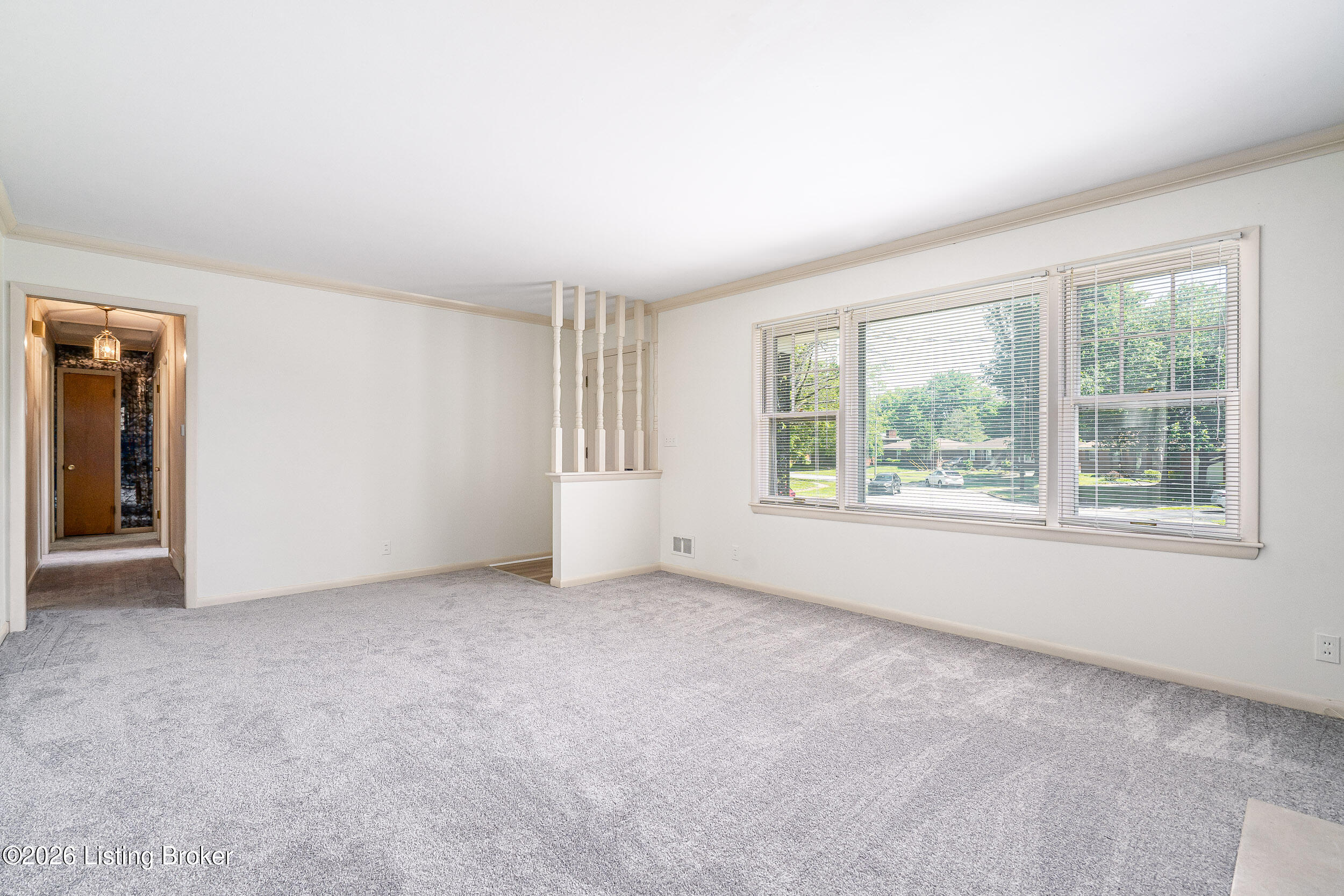 4016 White Plains Ct Property Photo 6