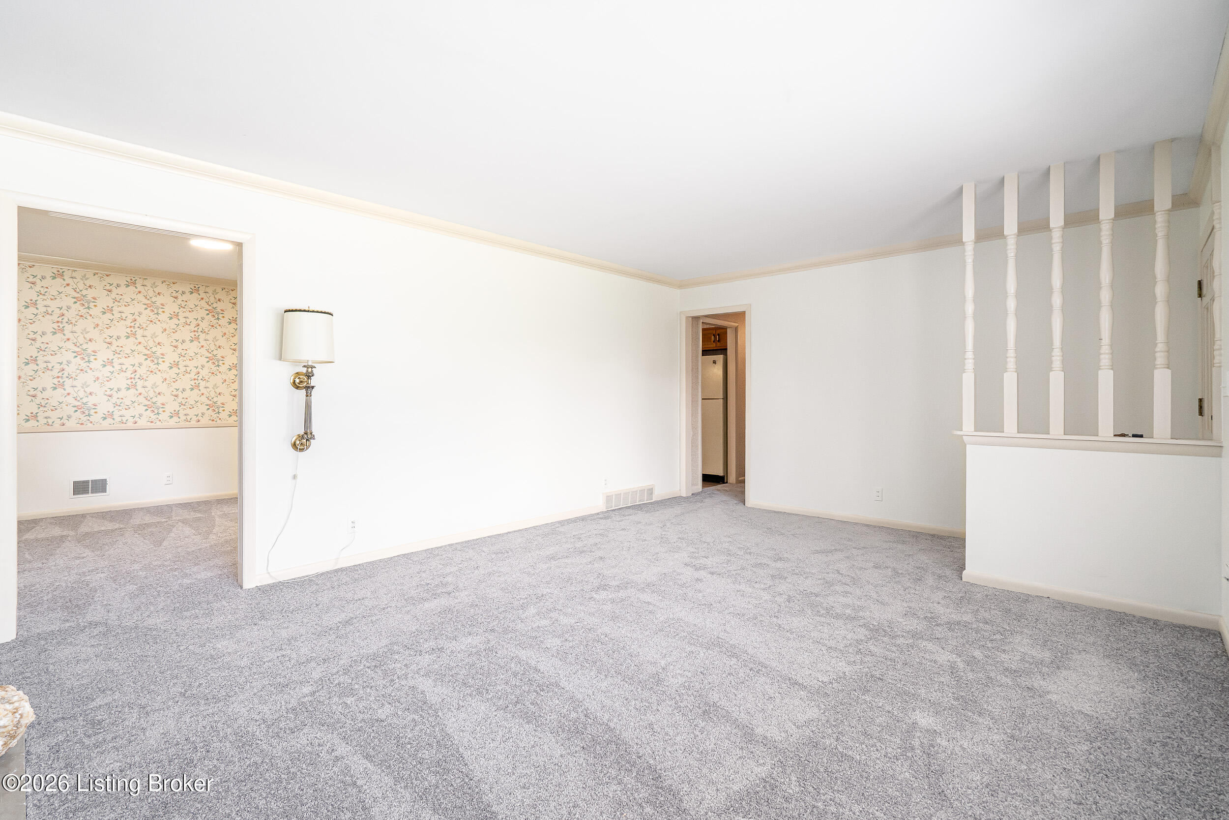 4016 White Plains Ct Property Photo 7