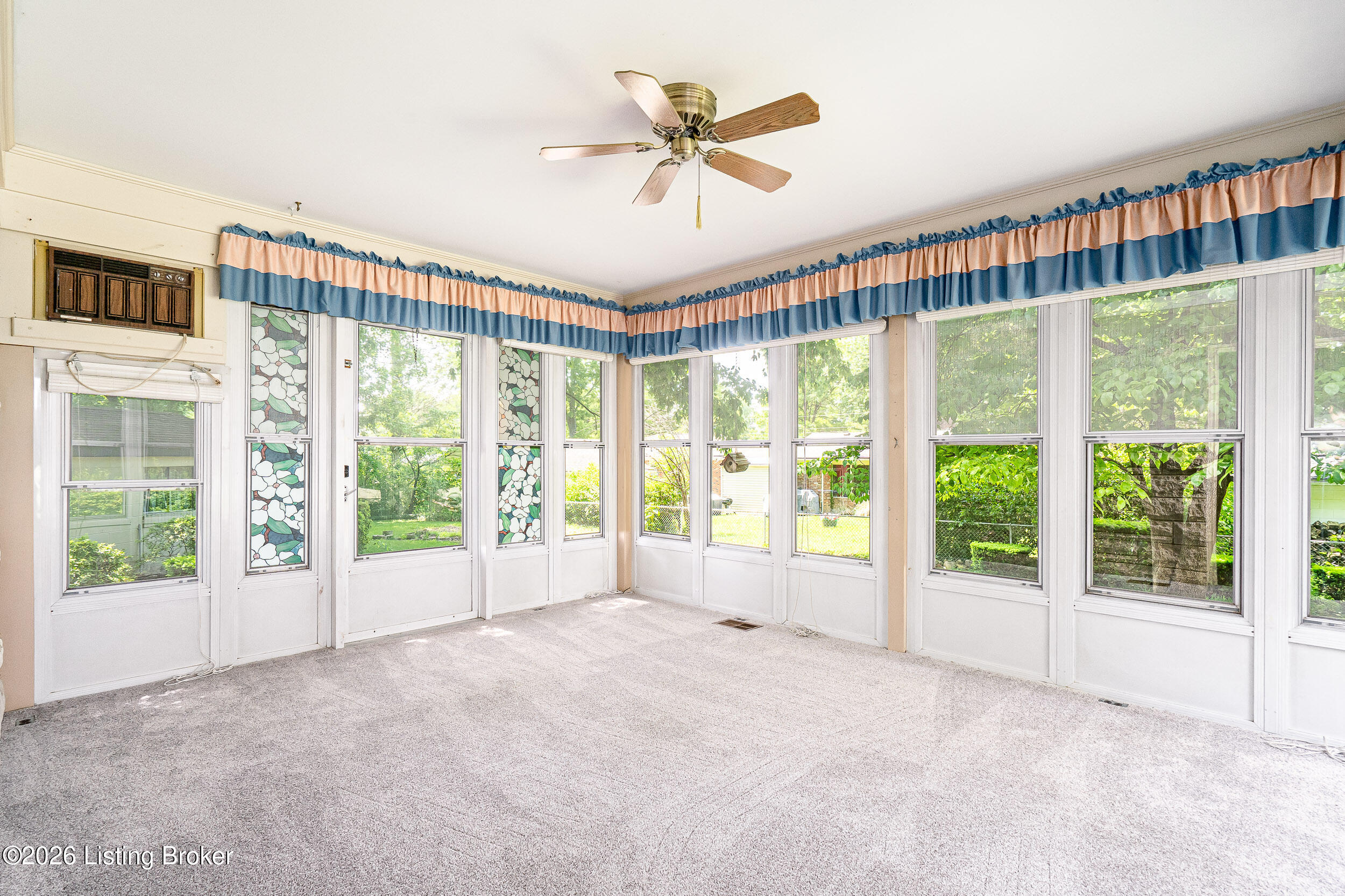 4016 White Plains Ct Property Photo 15