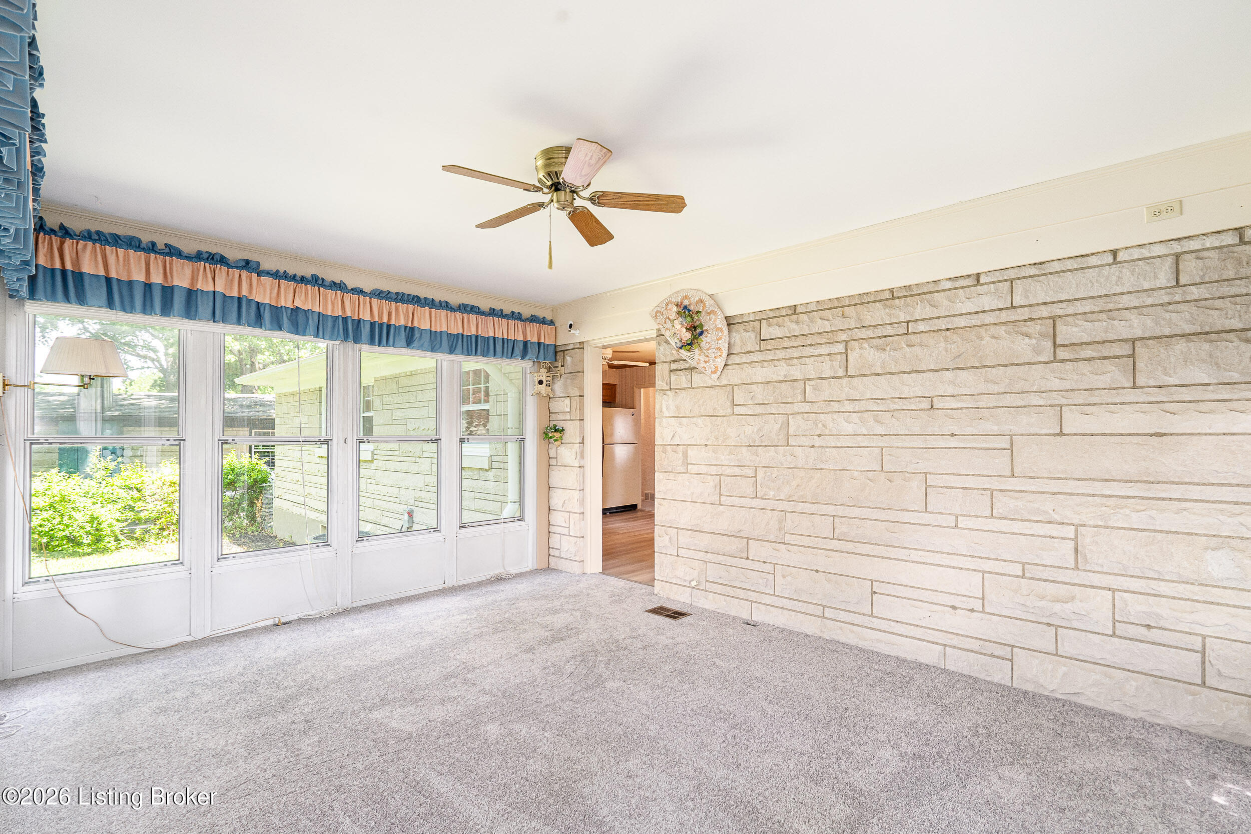 4016 White Plains Ct Property Photo 16