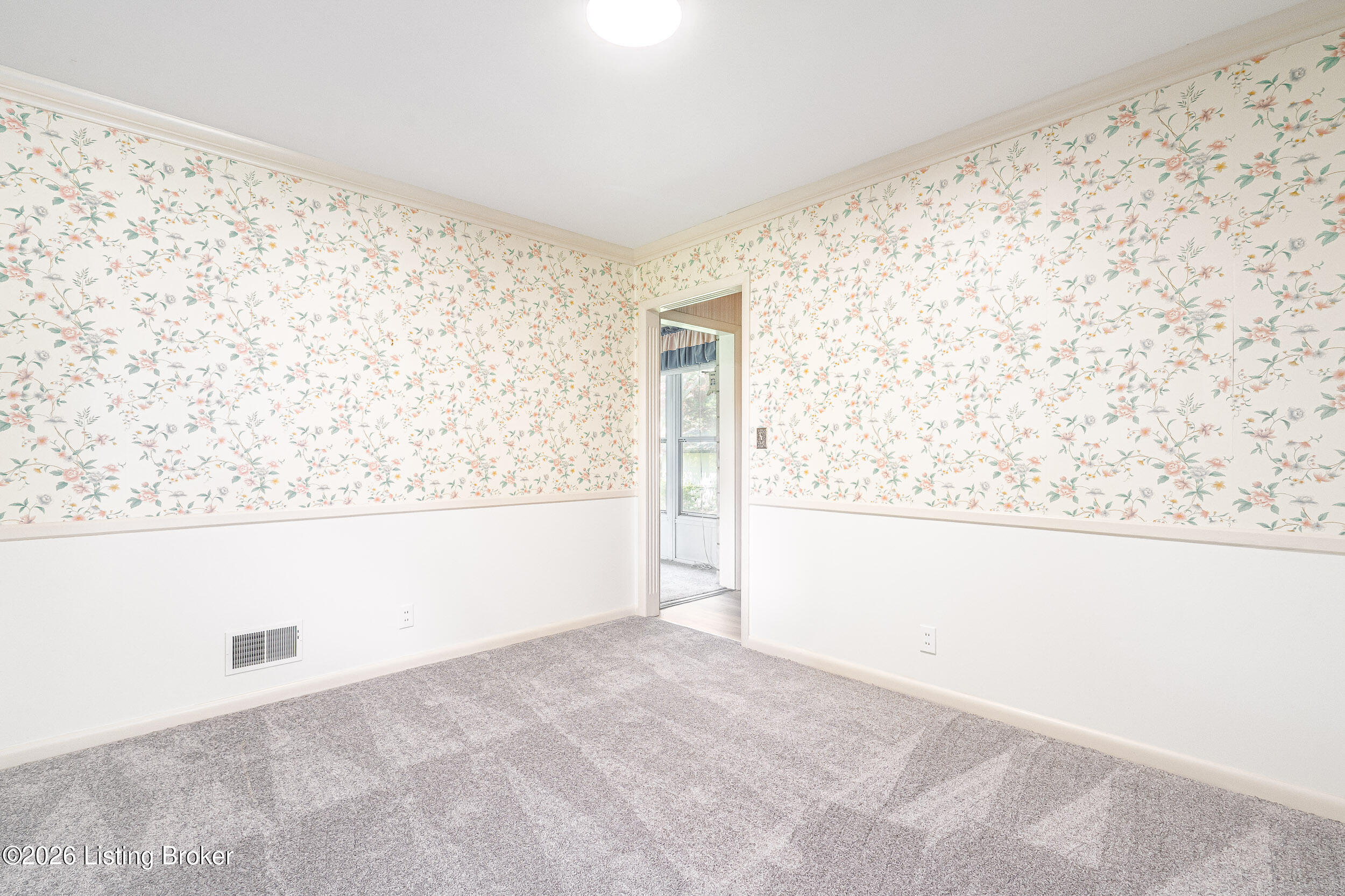 4016 White Plains Ct Property Photo 21