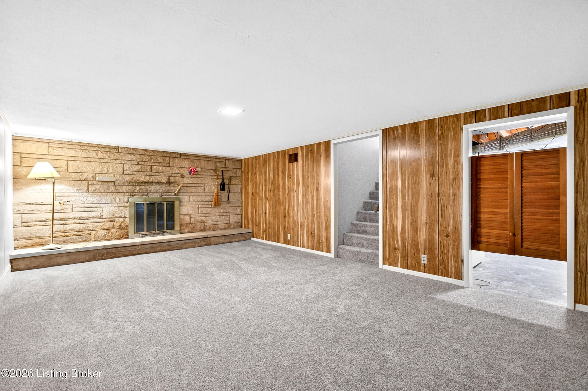 4016 White Plains Ct Property Photo 34