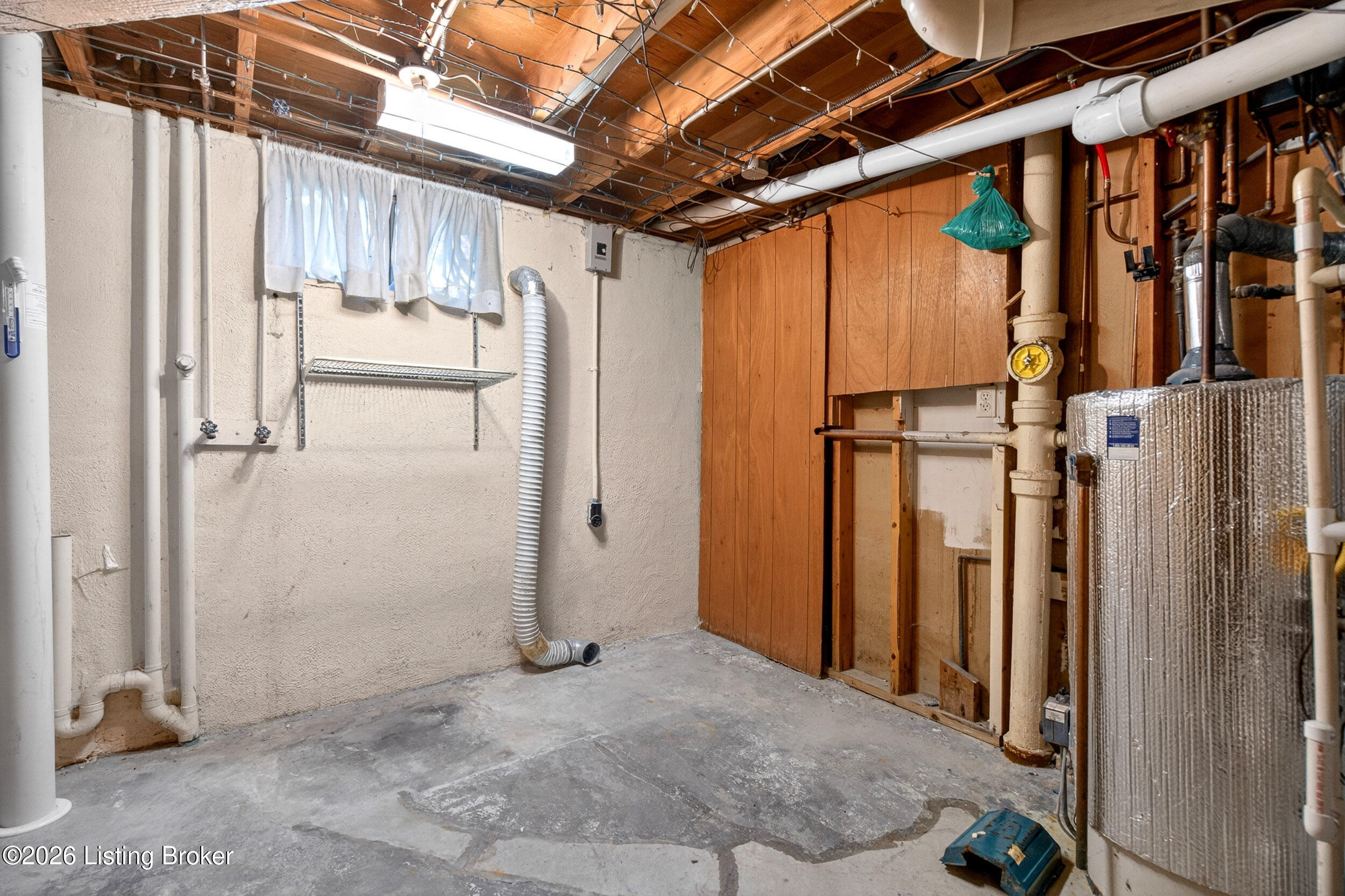 4016 White Plains Ct Property Photo 45