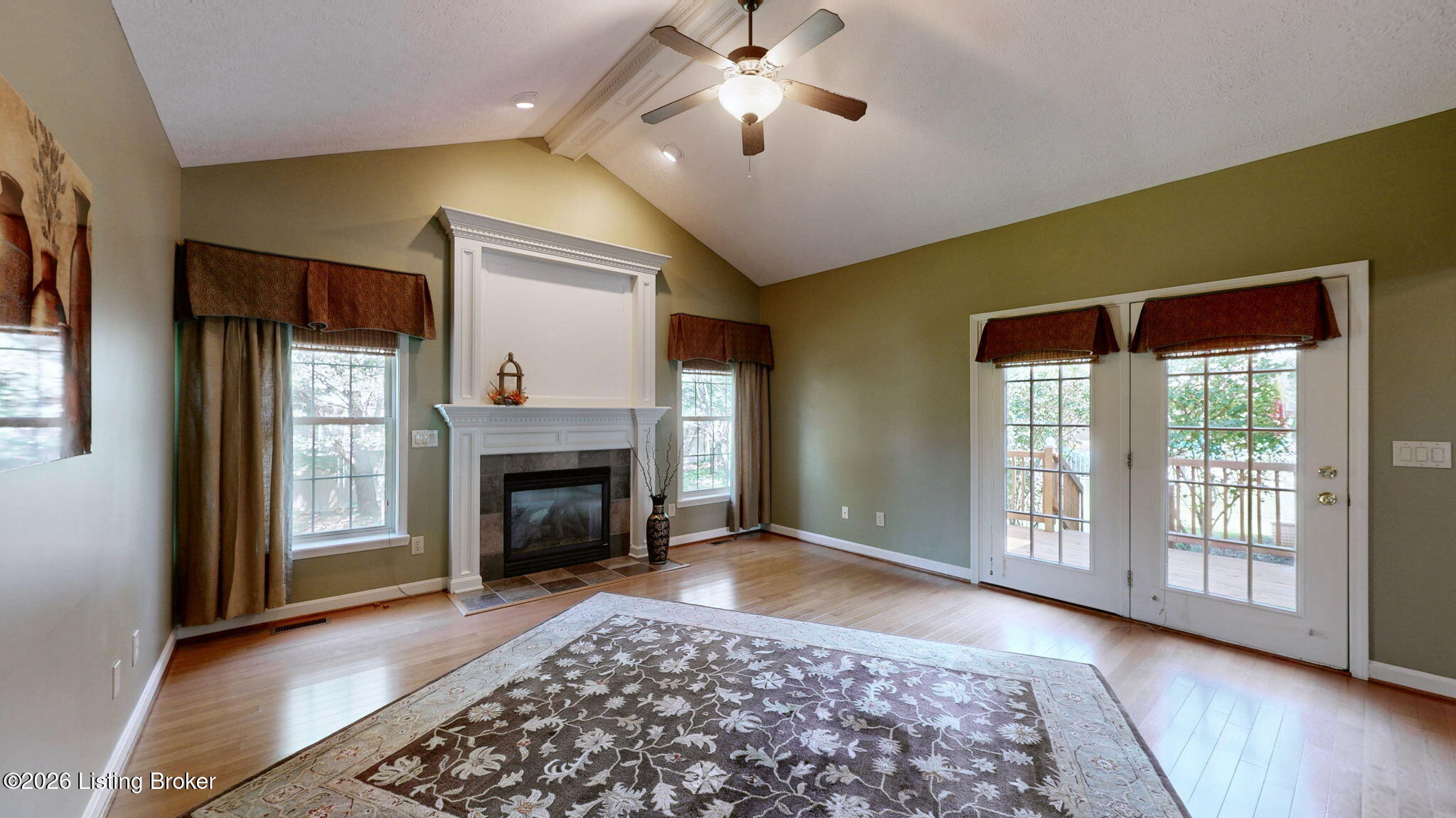 5305 Stonybrook Ct Property Photo 2
