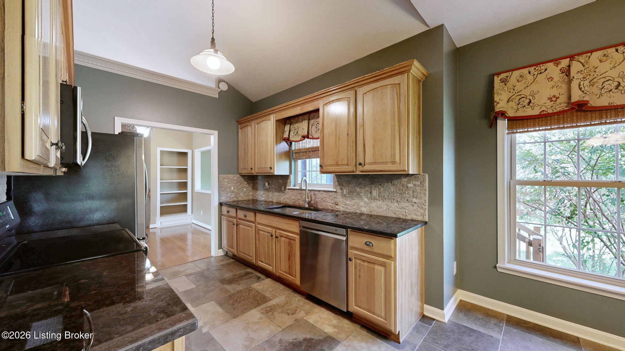 5305 Stonybrook Ct Property Photo 8