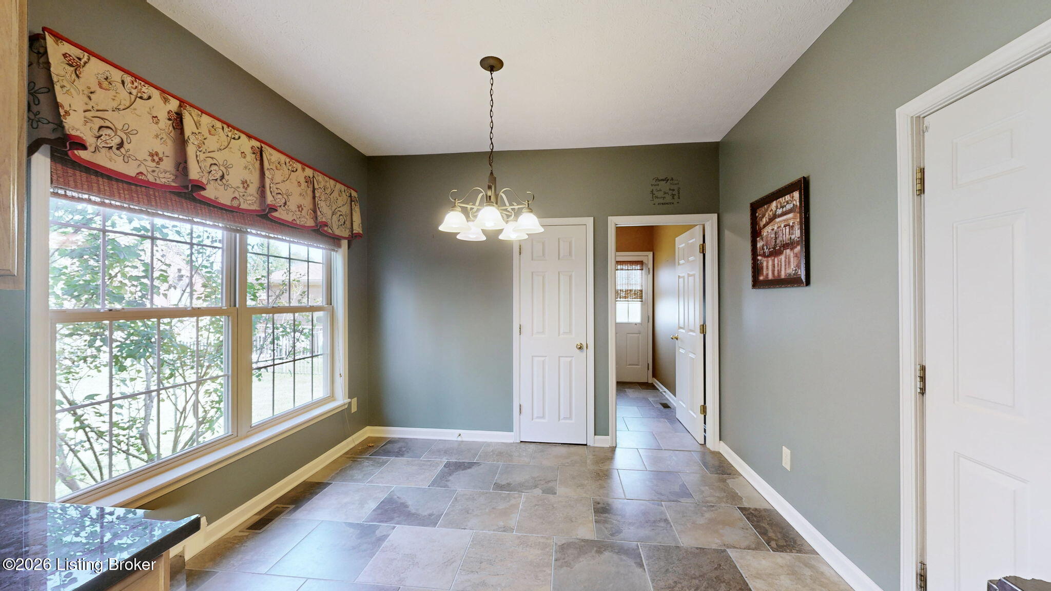 5305 Stonybrook Ct Property Photo 11