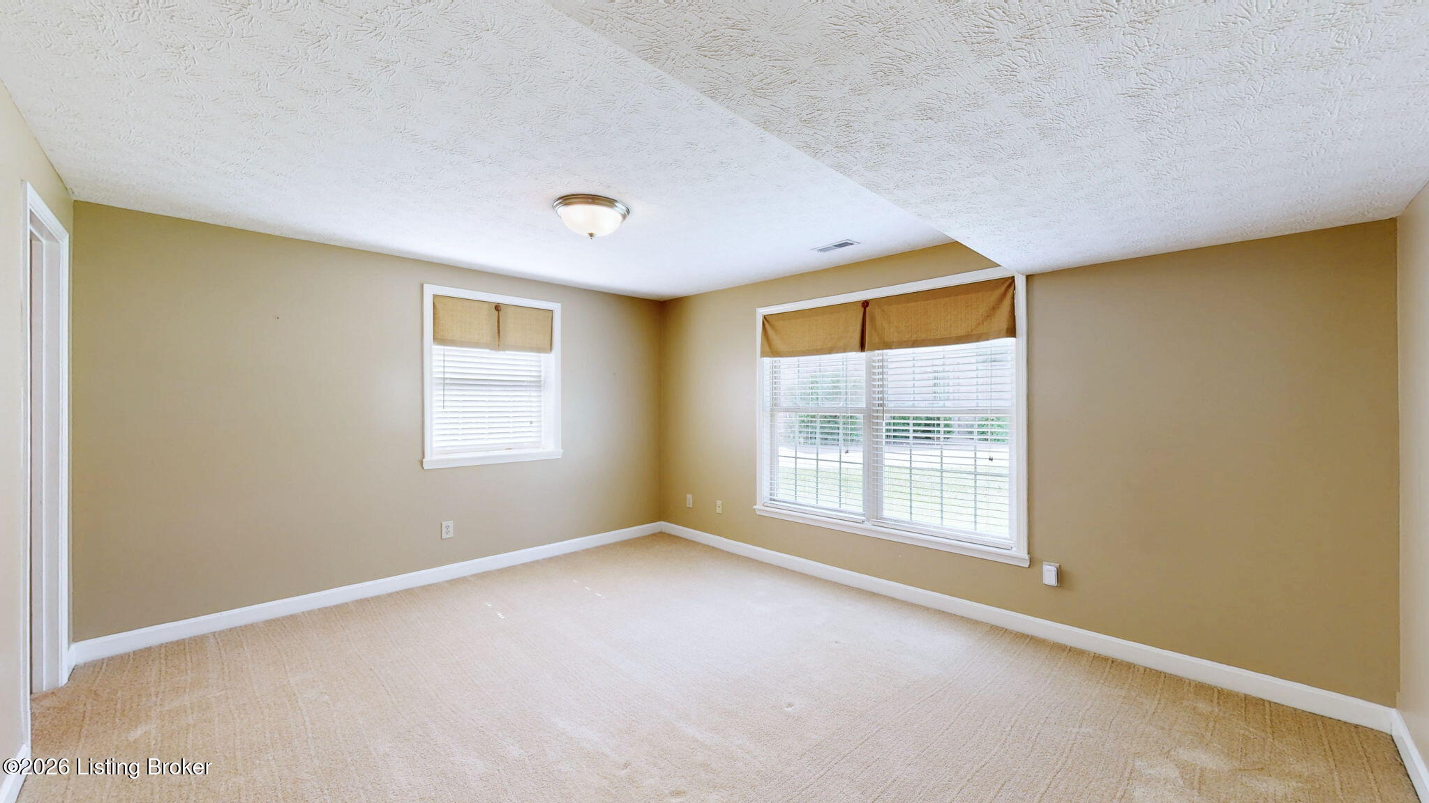 5305 Stonybrook Ct Property Photo 28