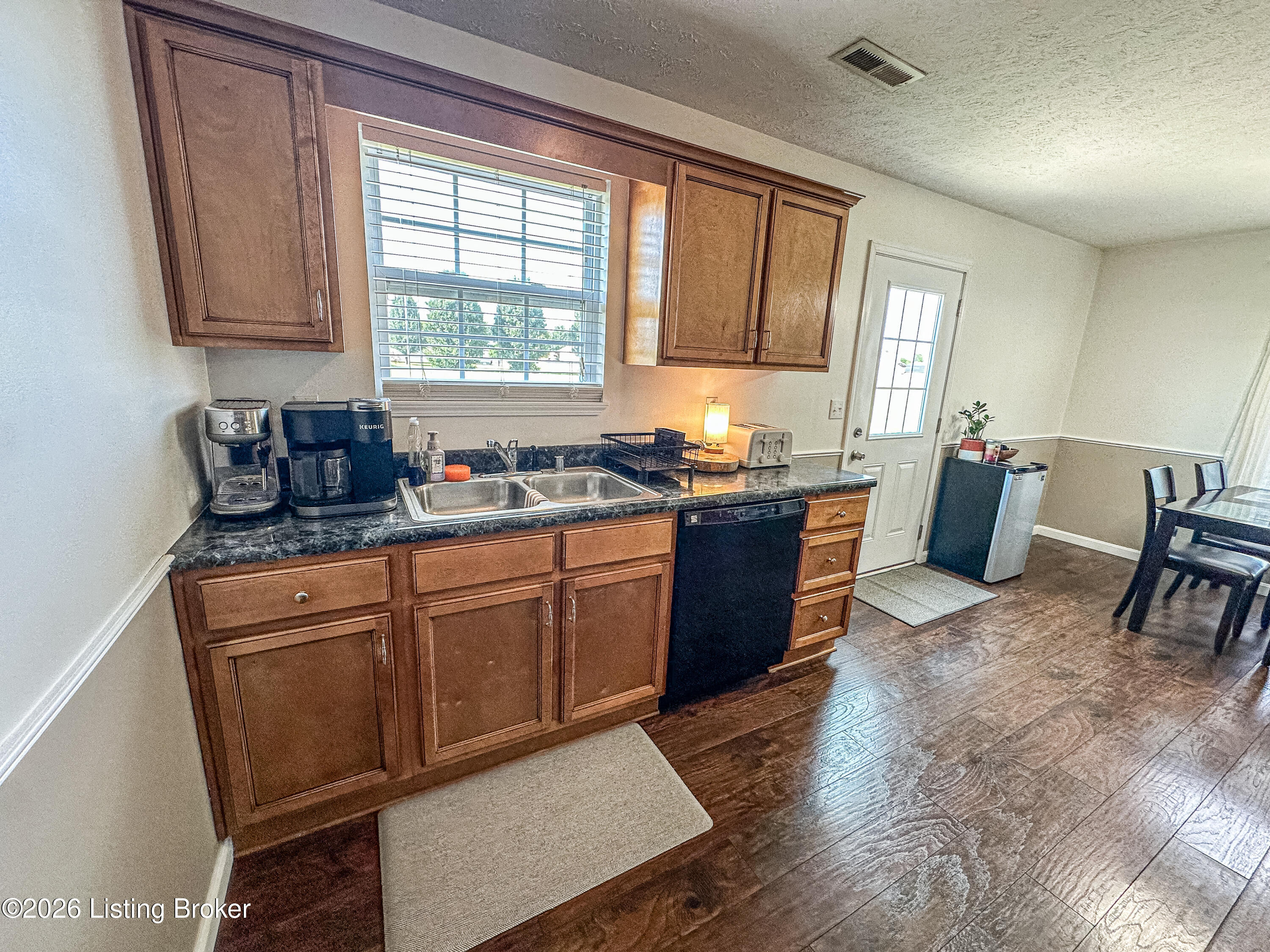 53 Apollo Rd Property Photo 8