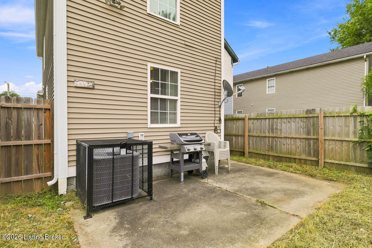 1210 S Preston St Property Photo 29