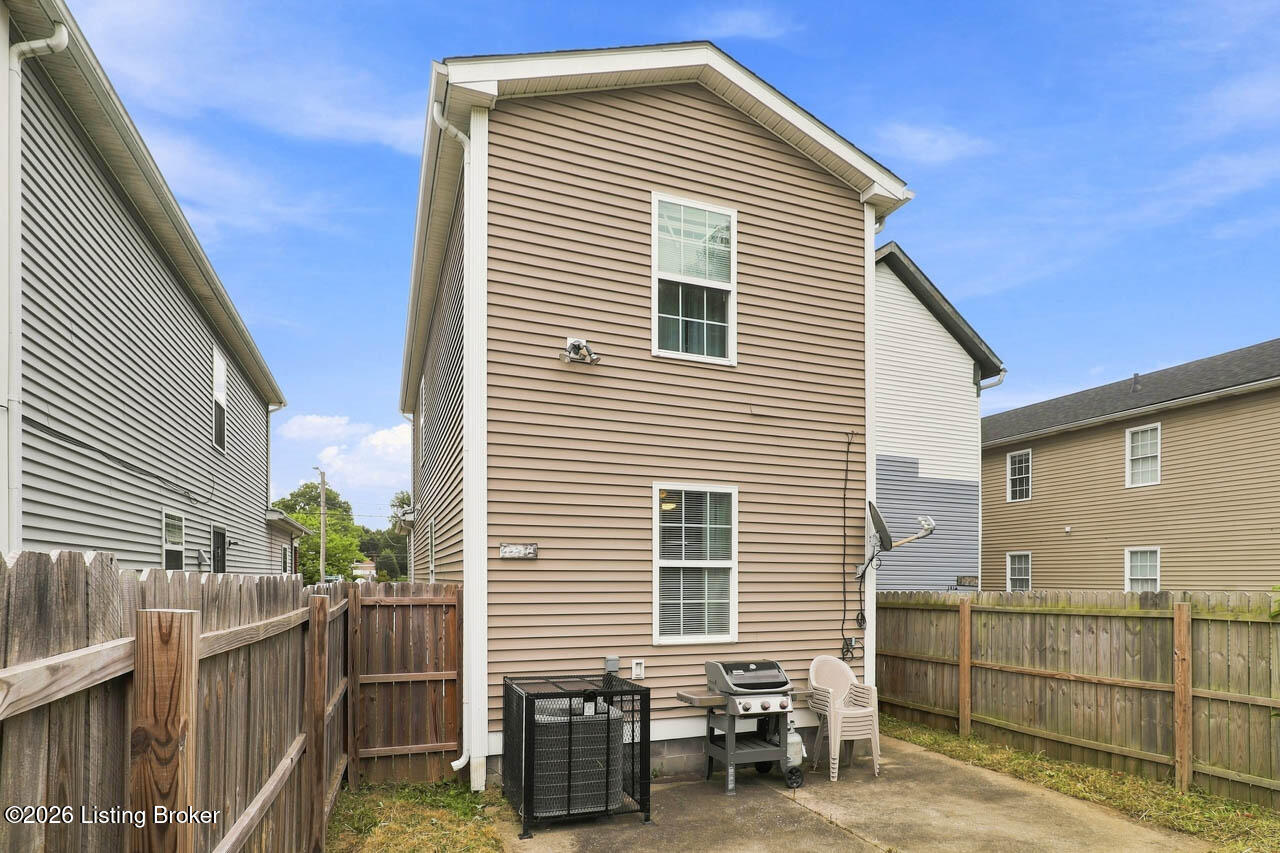 1210 S Preston St Property Photo 30