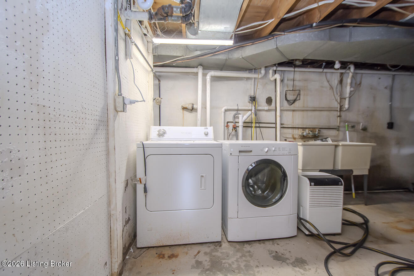 4310 Saint Regis Ln Property Photo 43