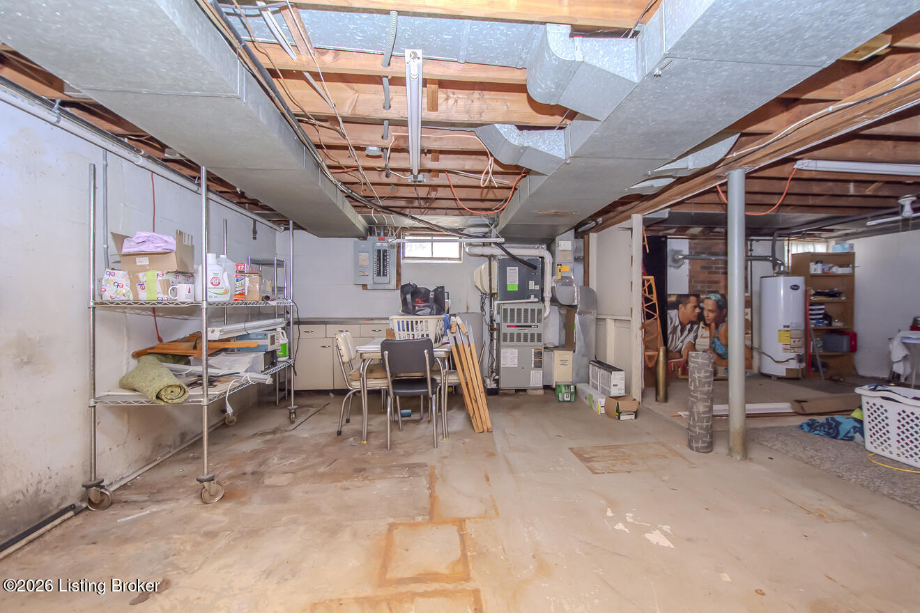 4310 Saint Regis Ln Property Photo 44