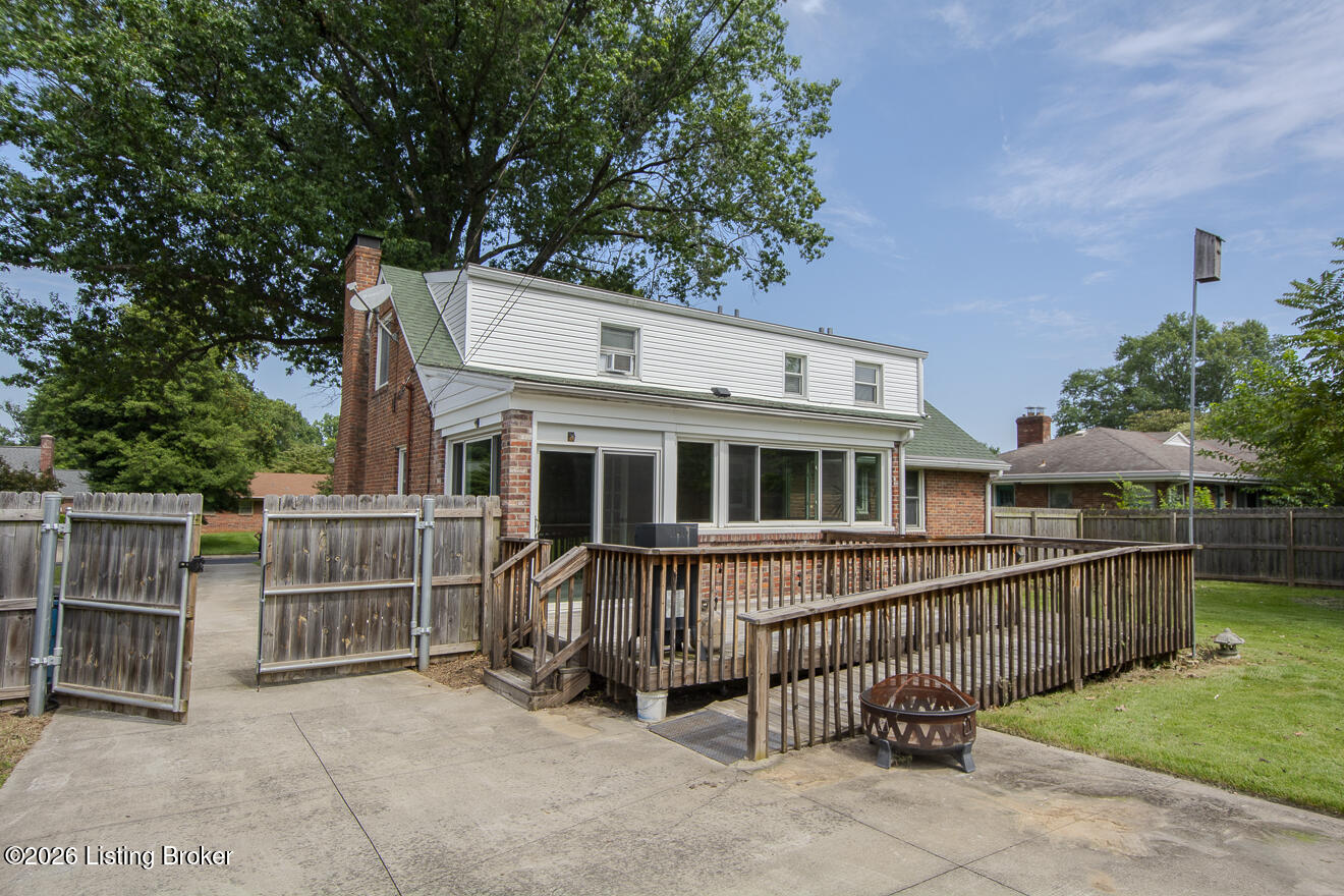 4310 Saint Regis Ln Property Photo 60