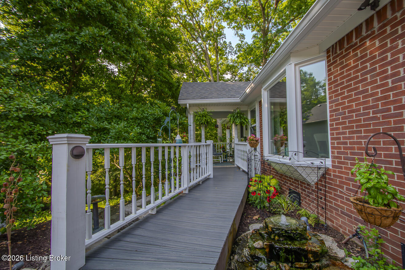 7804 Deep Trail Ct Property Photo 46