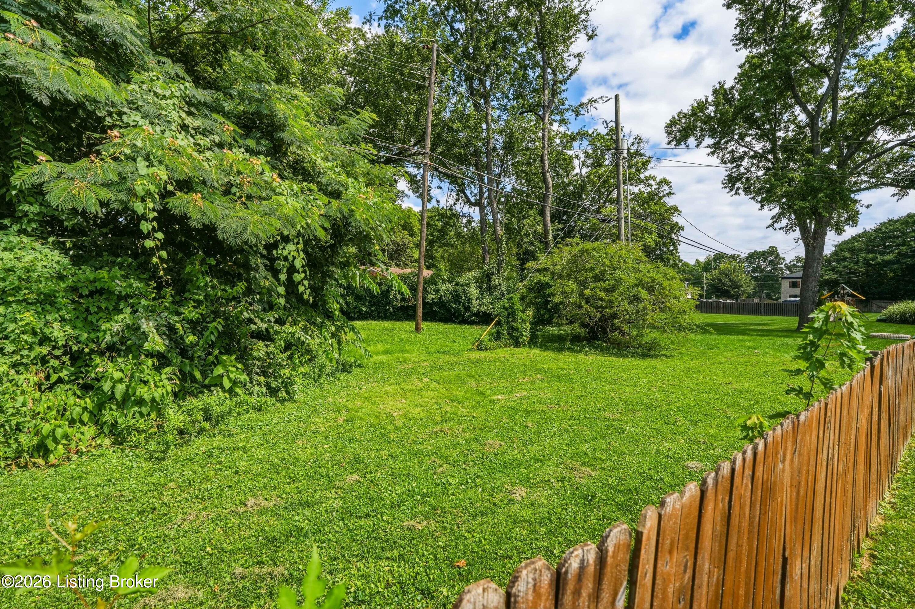 3717 Hillsboro Rd Property Photo 40
