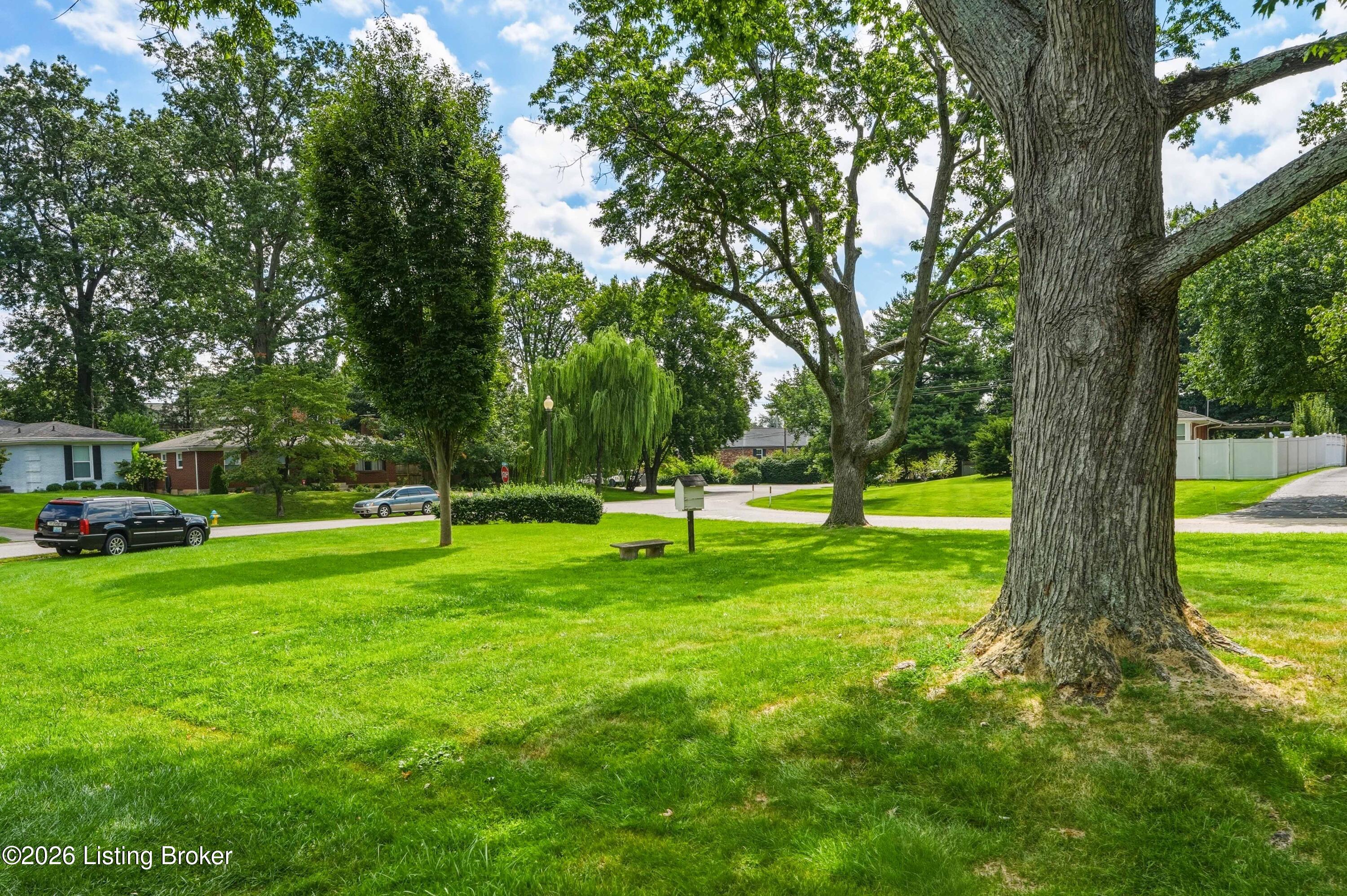 3717 Hillsboro Rd Property Photo 46