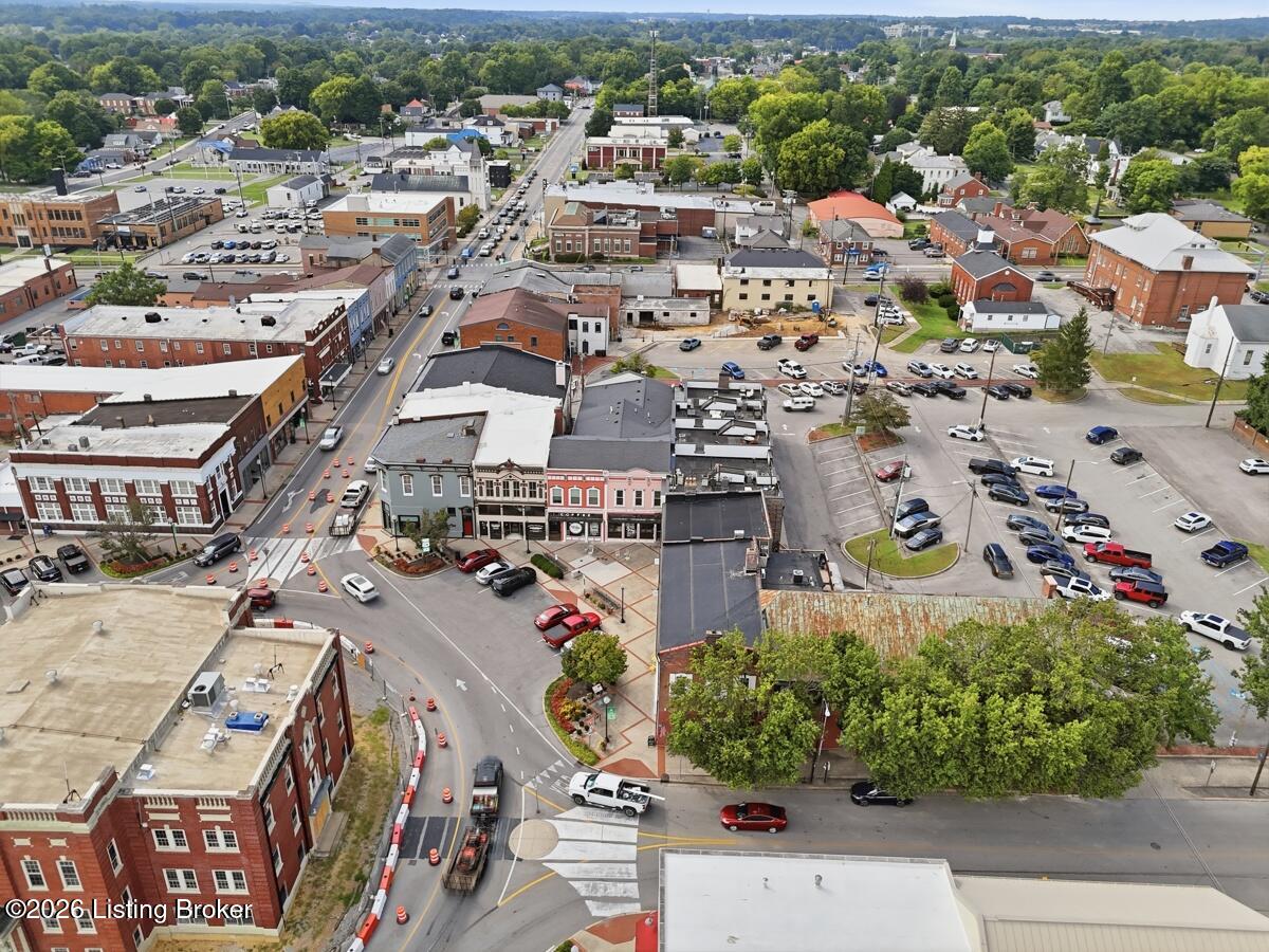 34 Public Square 2a Property Photo 26