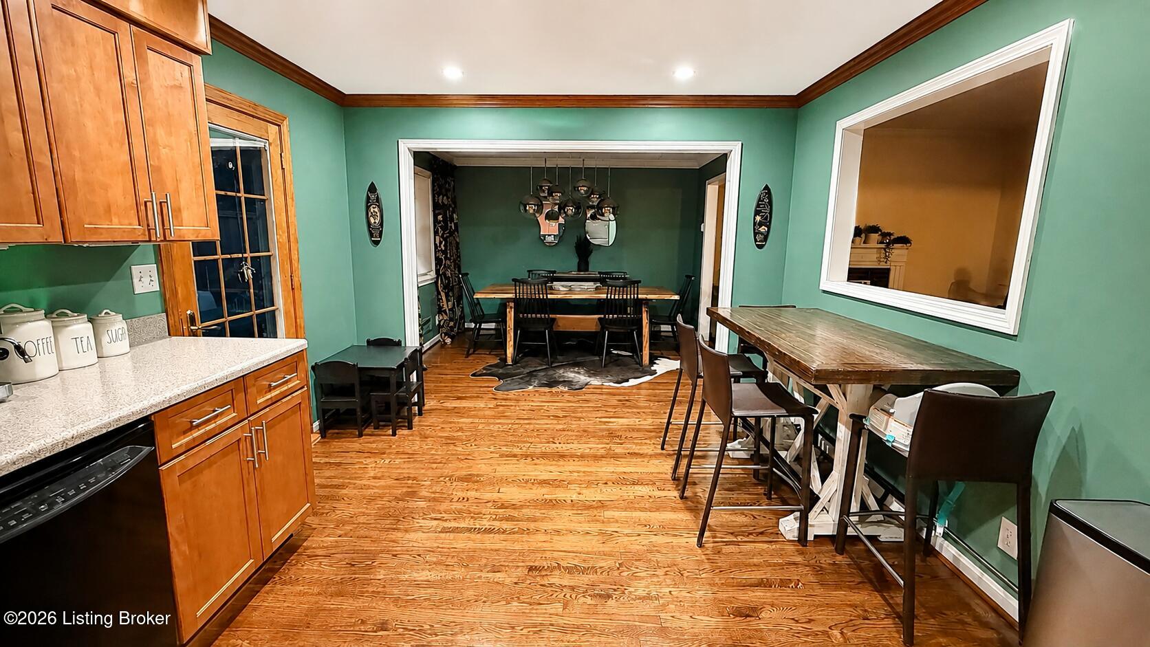 9402 Tiverton Way Property Photo 8