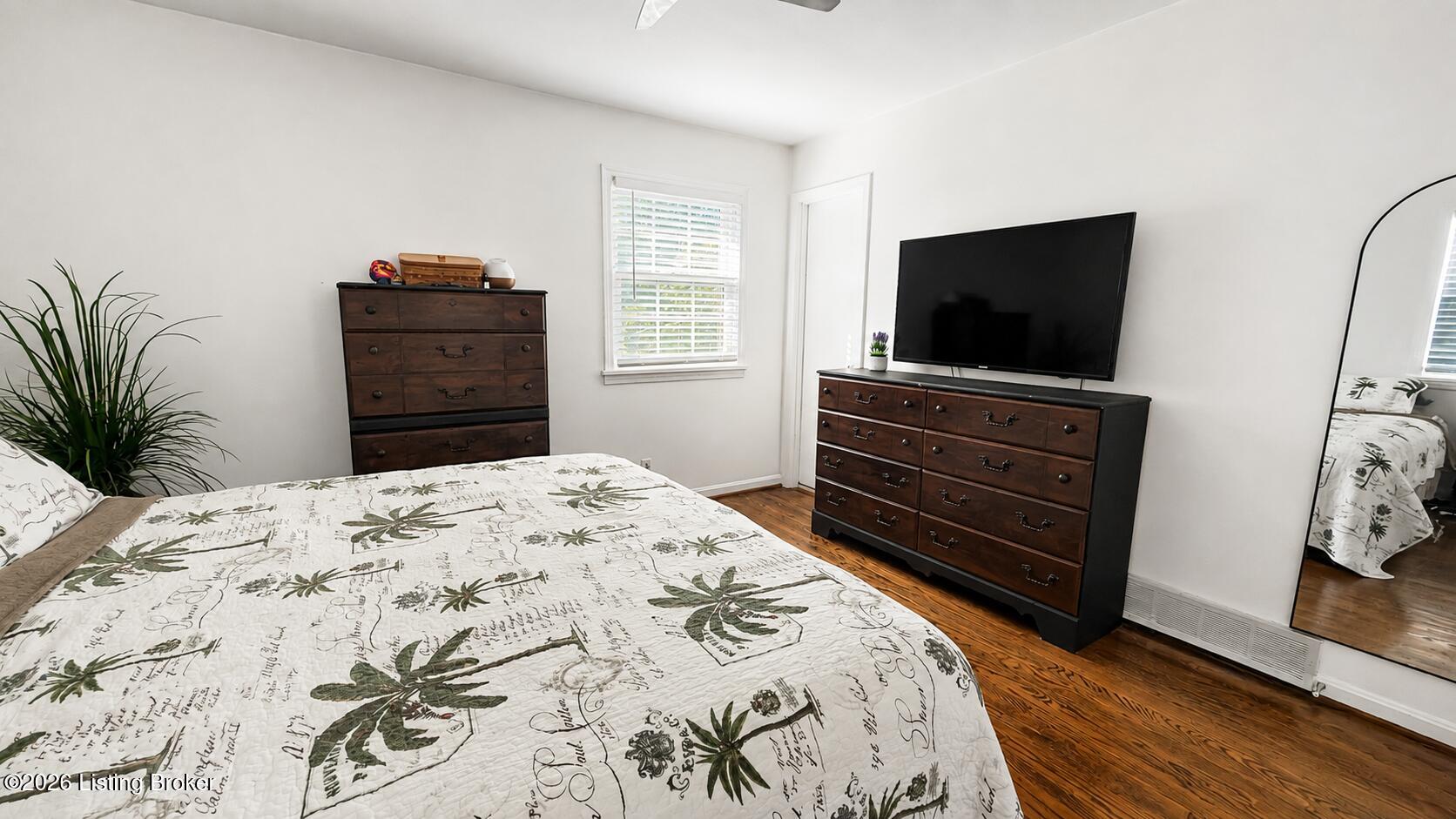 9402 Tiverton Way Property Photo 14