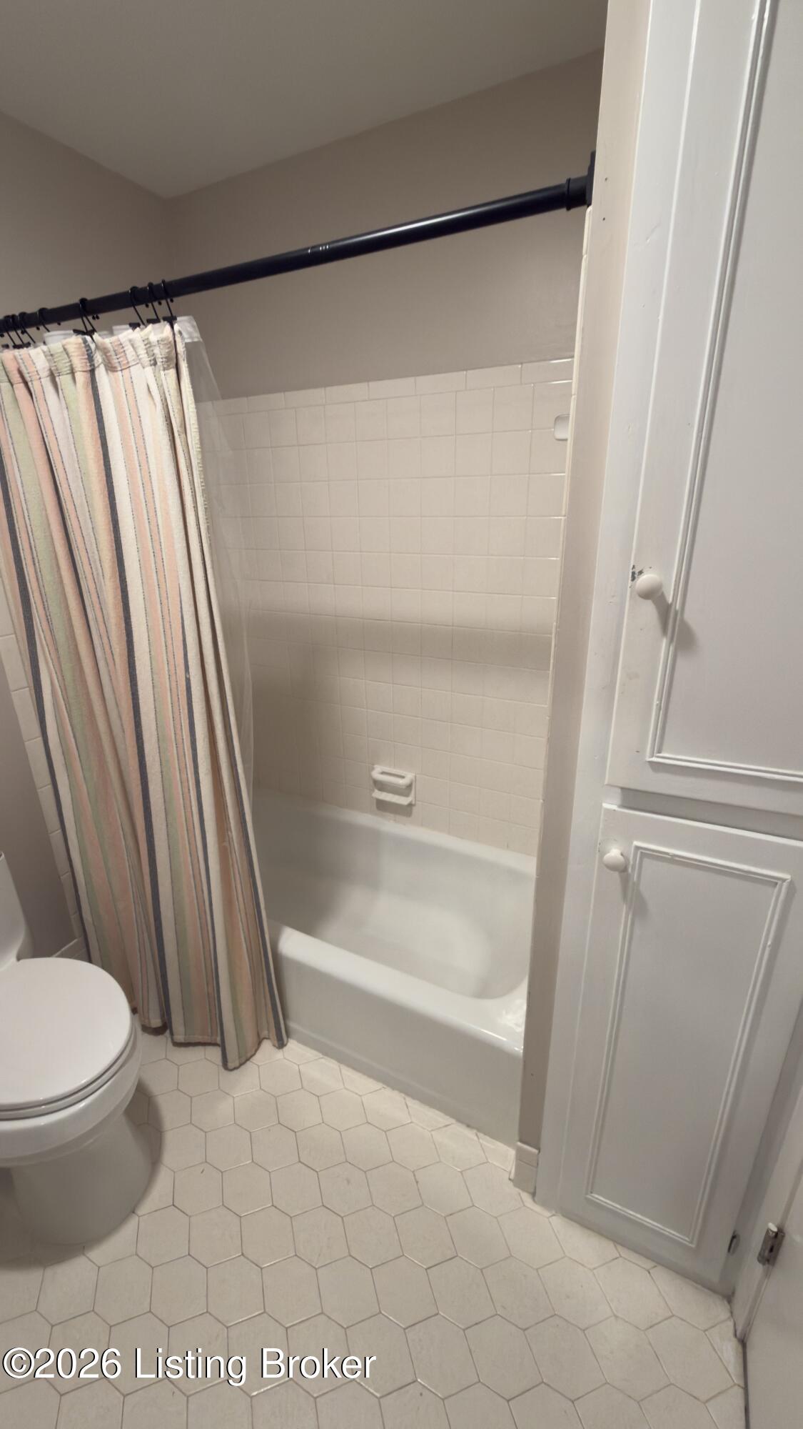 9402 Tiverton Way Property Photo 26