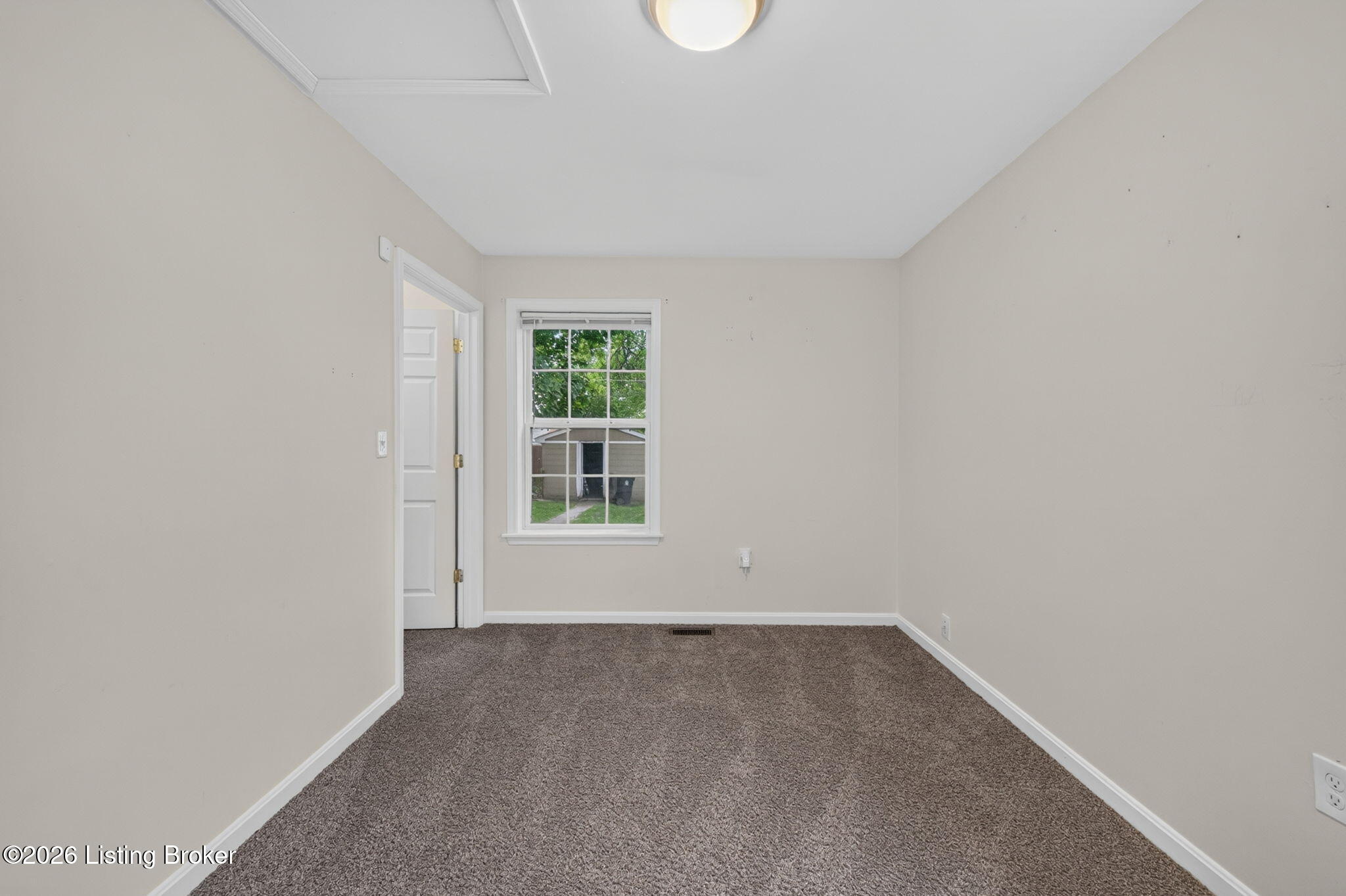 321 S 42nd St Property Photo 15