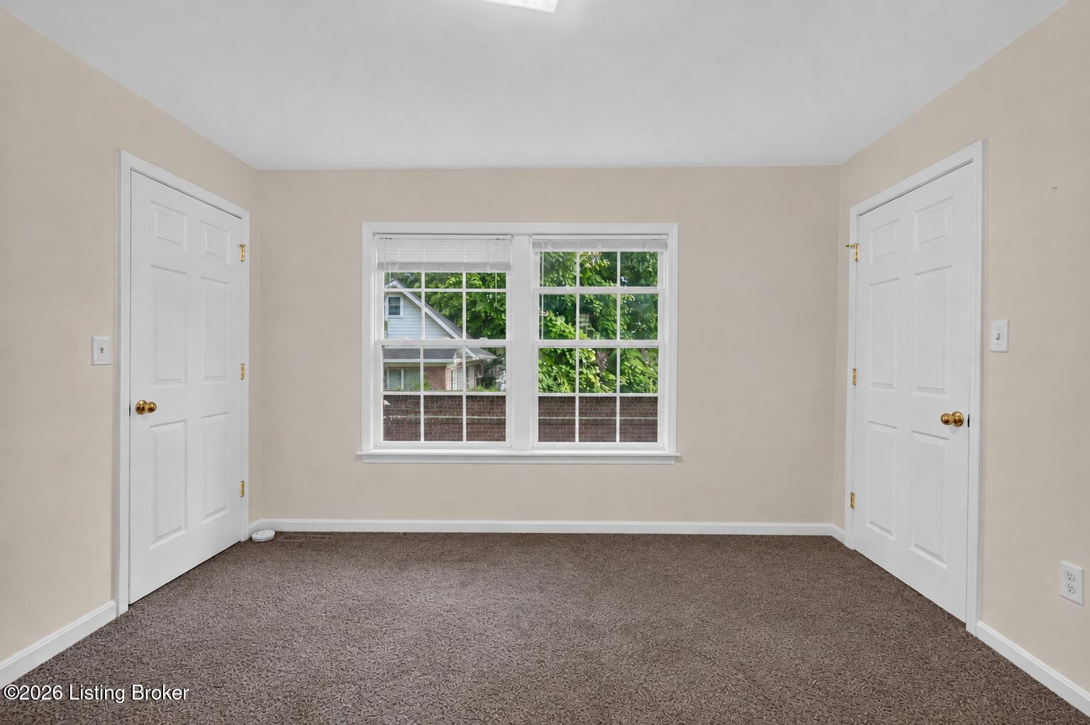 321 S 42nd St Property Photo 18