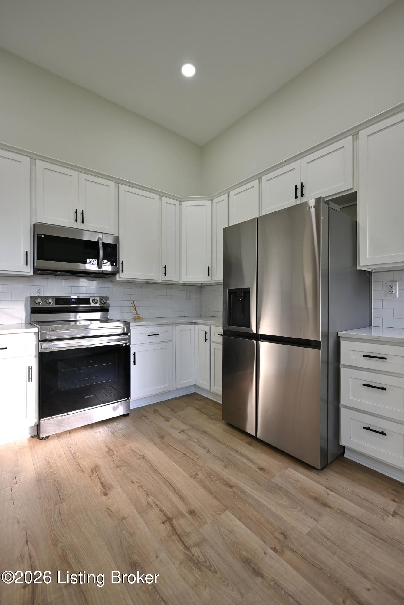 641 E Saint Catherine St Property Photo 14