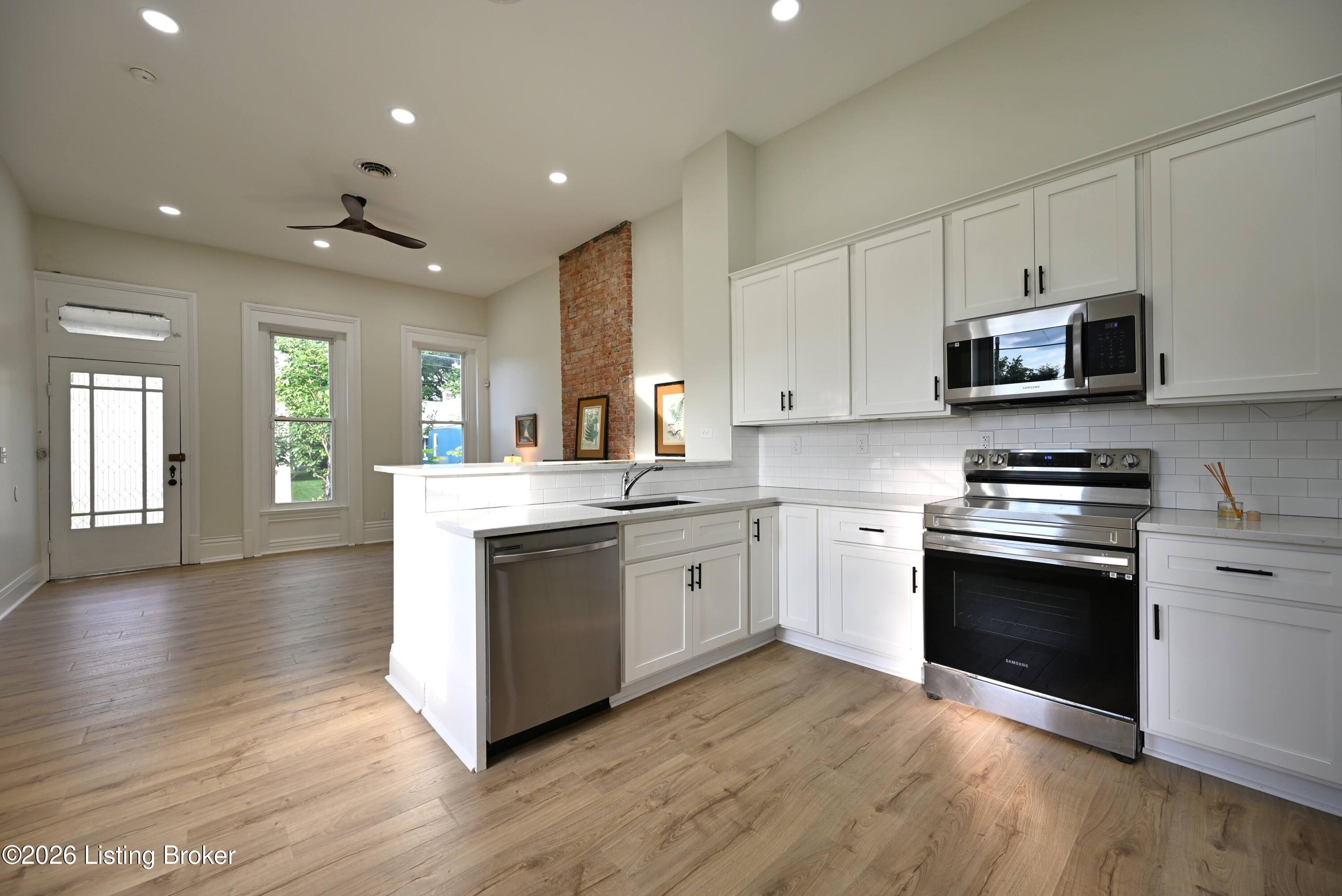 641 E Saint Catherine St Property Photo 15