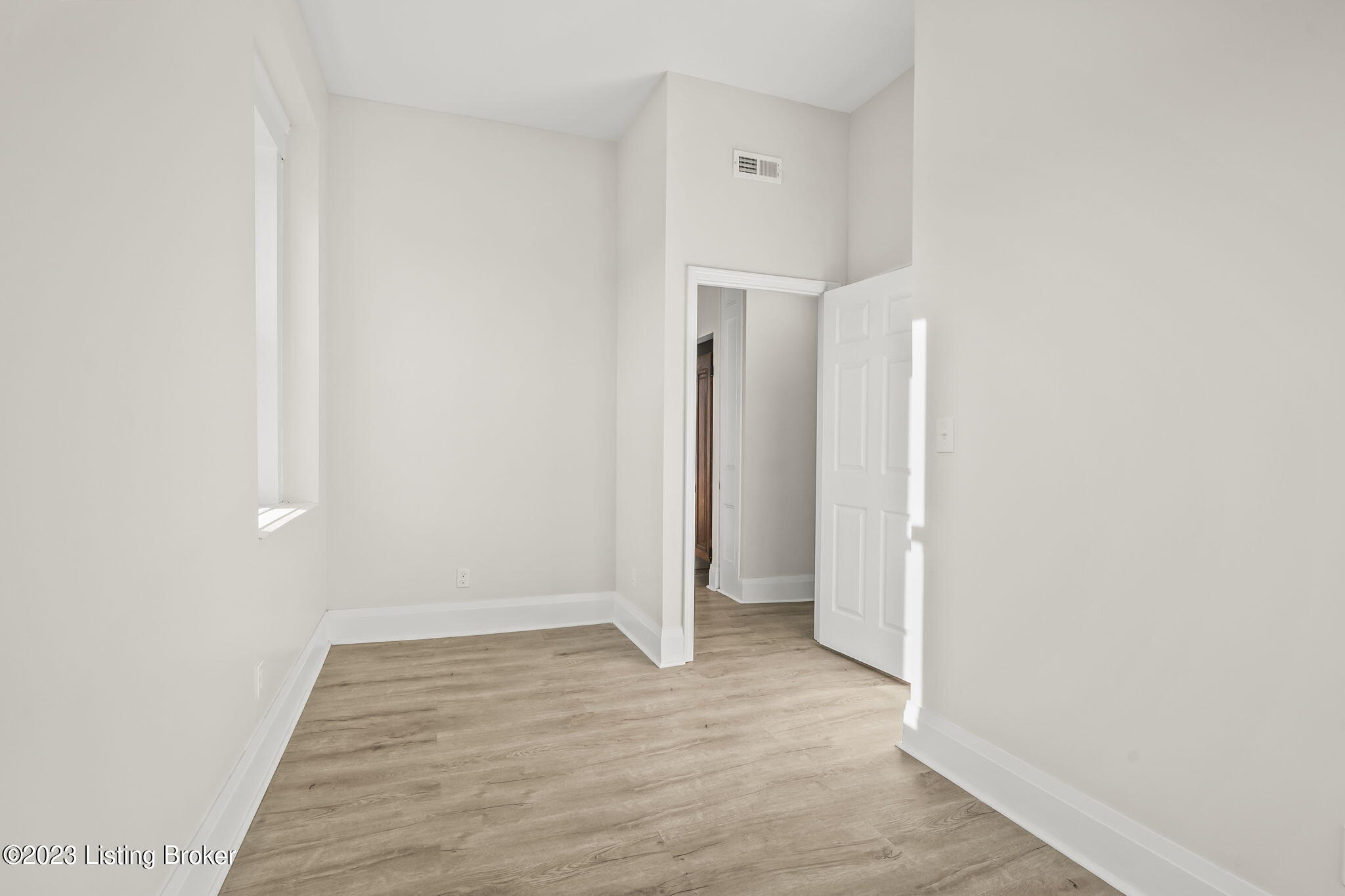 641 E Saint Catherine St Property Photo 26