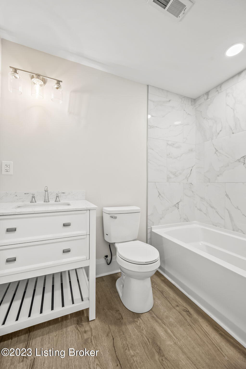641 E Saint Catherine St Property Photo 30