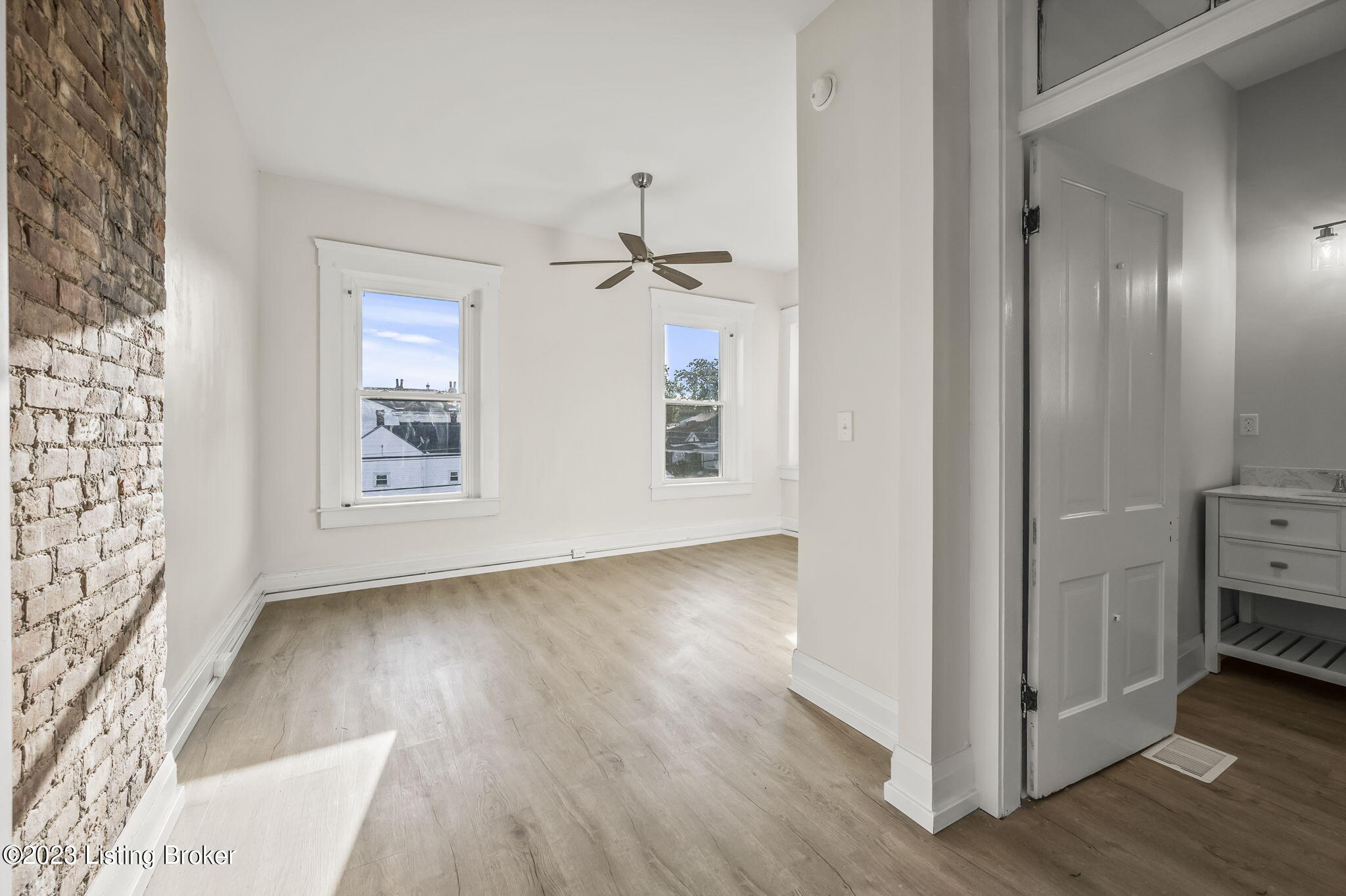 641 E Saint Catherine St Property Photo 35