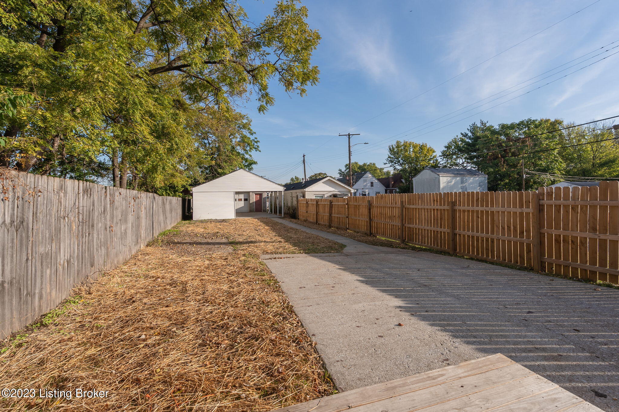 641 E Saint Catherine St Property Photo 39