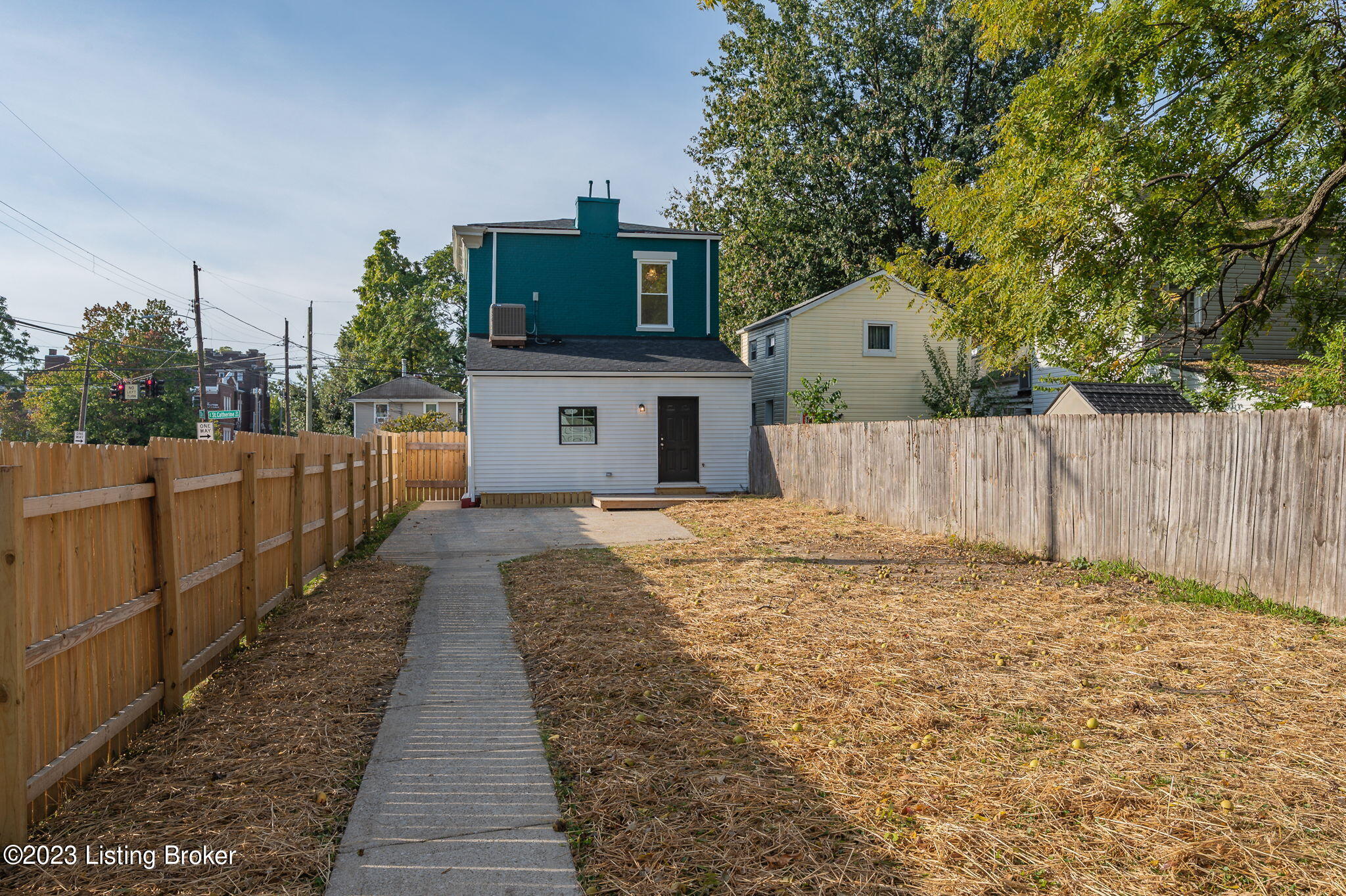 641 E Saint Catherine St Property Photo 44