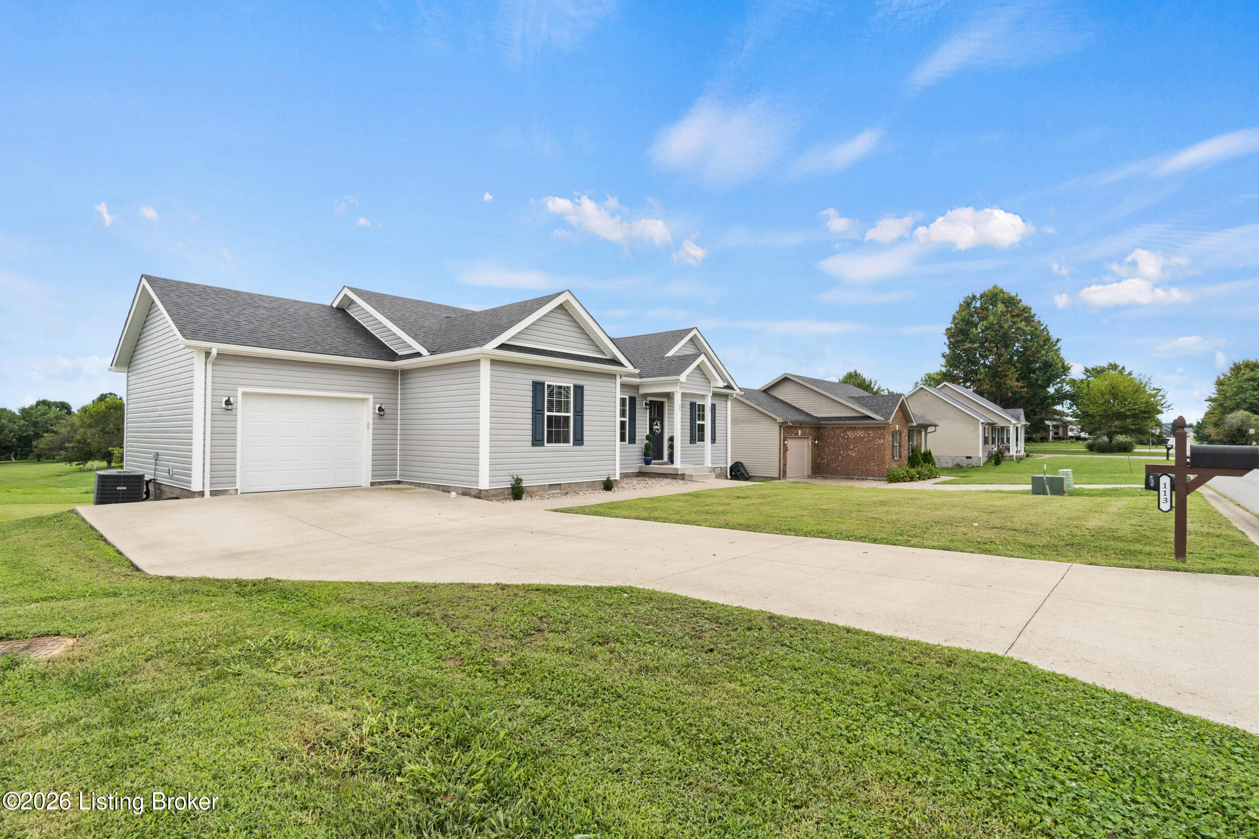 113 Copperfield Way Property Photo 4
