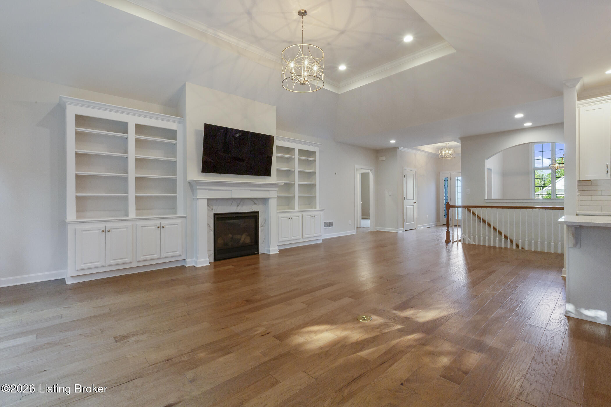 17216 Shakes Creek Dr Property Photo 11